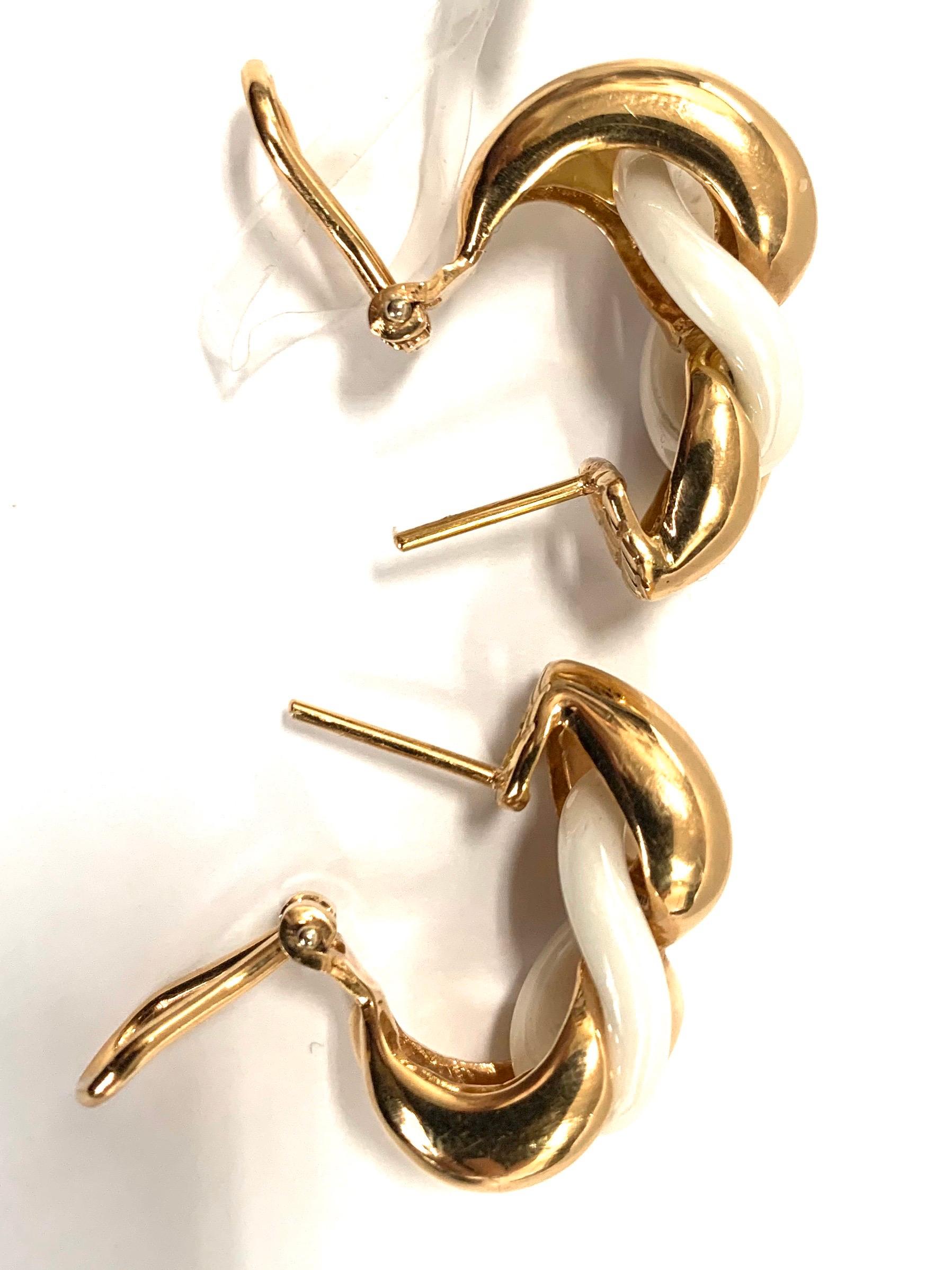 White Ceramic Groumette Pair of Earrings 18 Karat Rose Gold For Sale 2