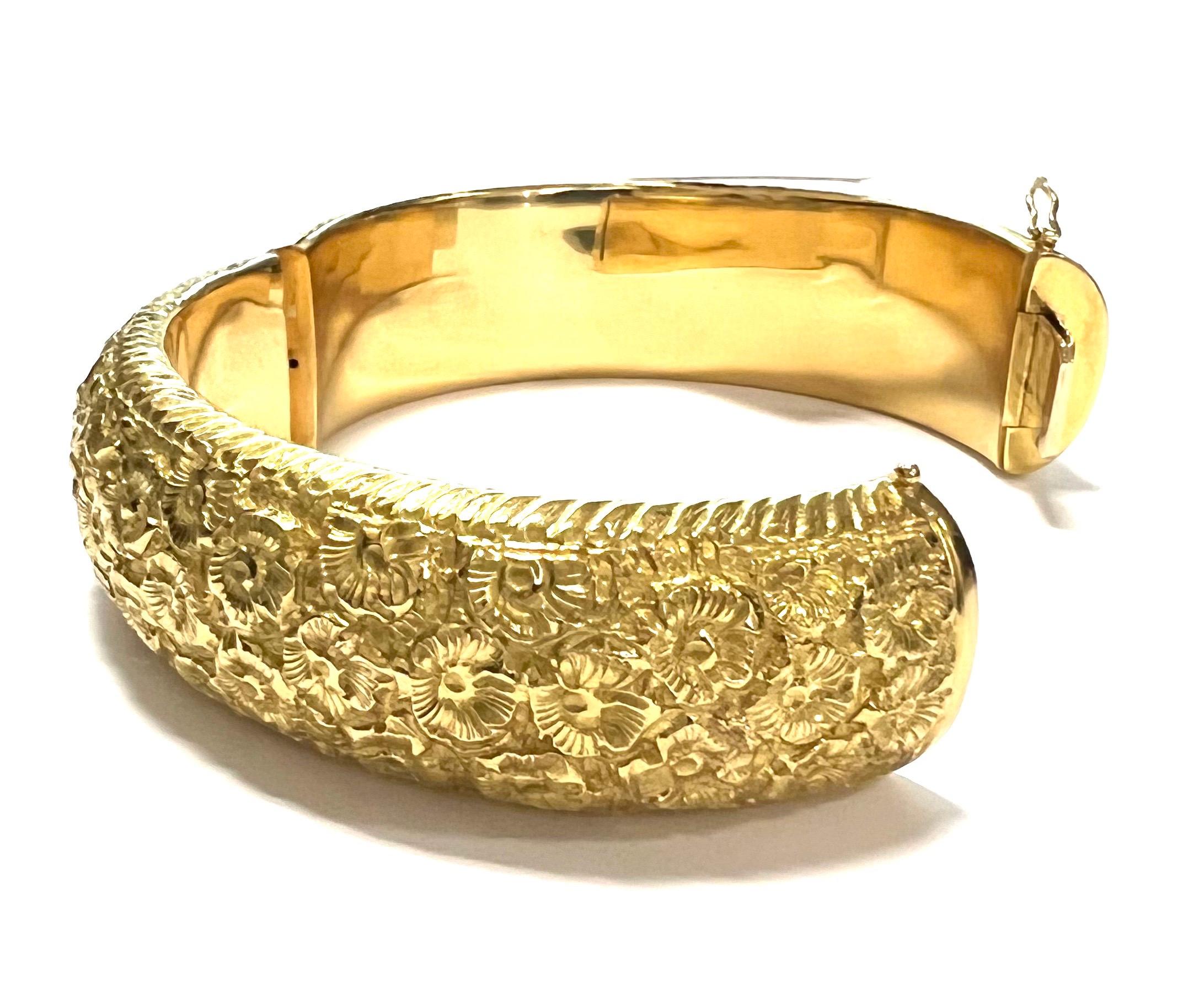 Chiseled Bangle Yellow 18 Karat Gold In New Condition In Milano, Lombardia