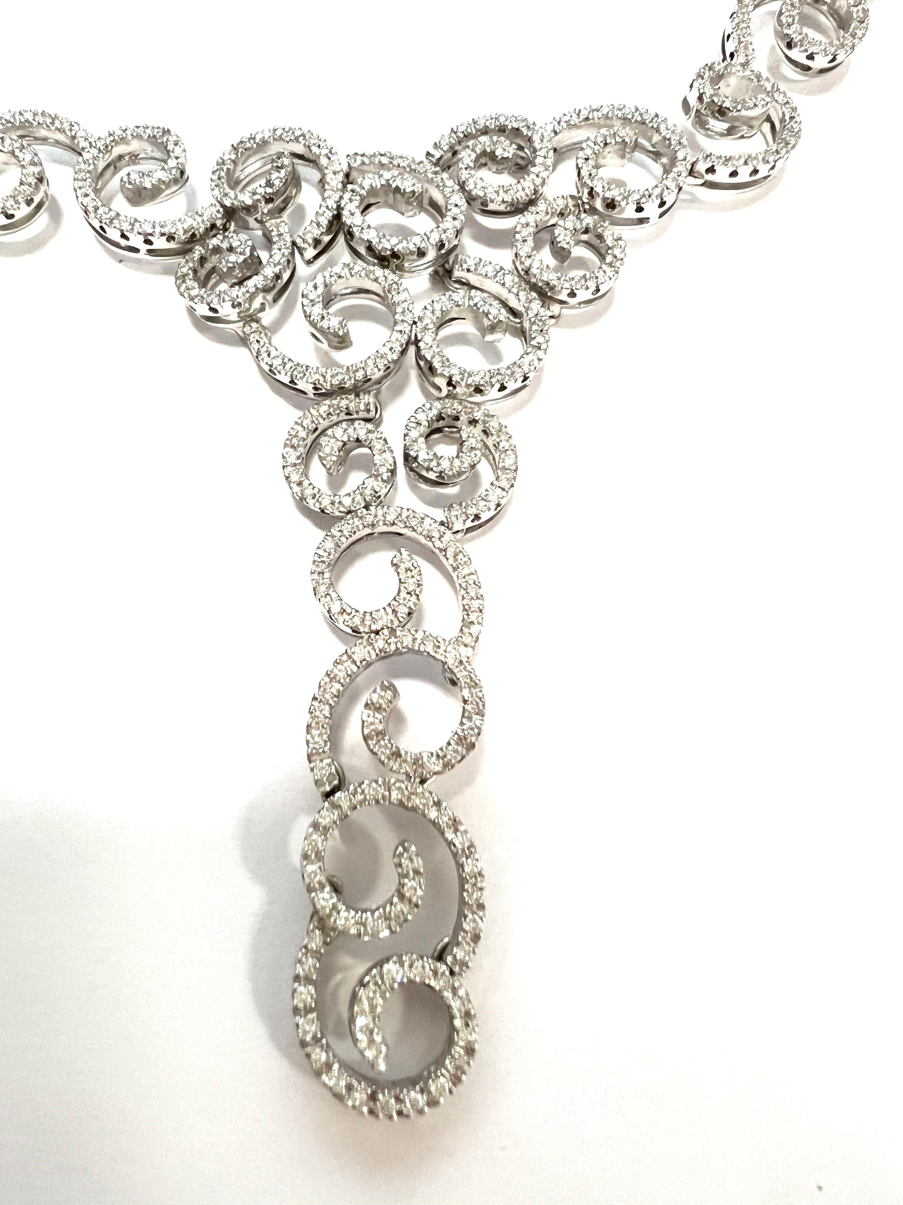 Brilliant Cut 18 Karat White Gold and White Diamond Necklace For Sale