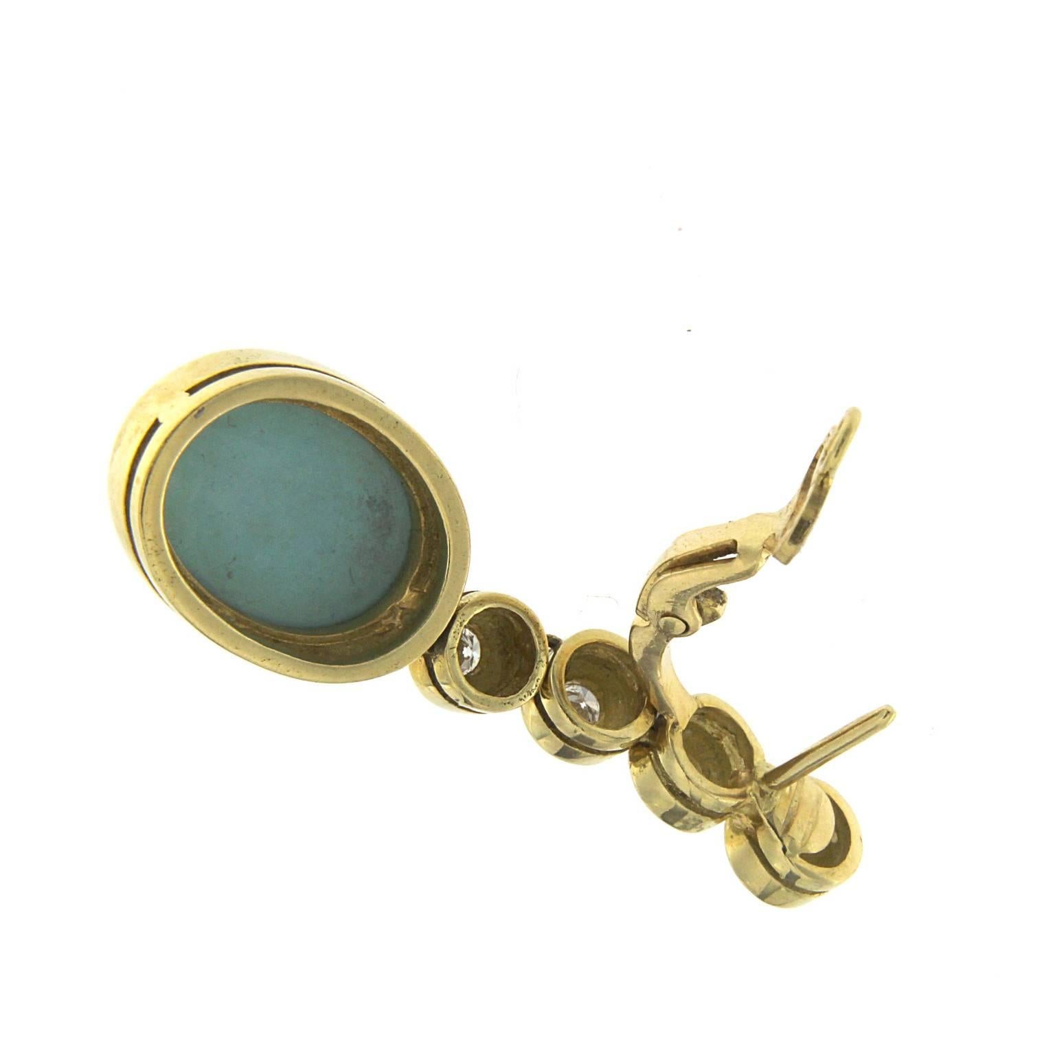 Women's Turquoise Set in 18 Karat Yellow Gold and White Diamonds For Sale