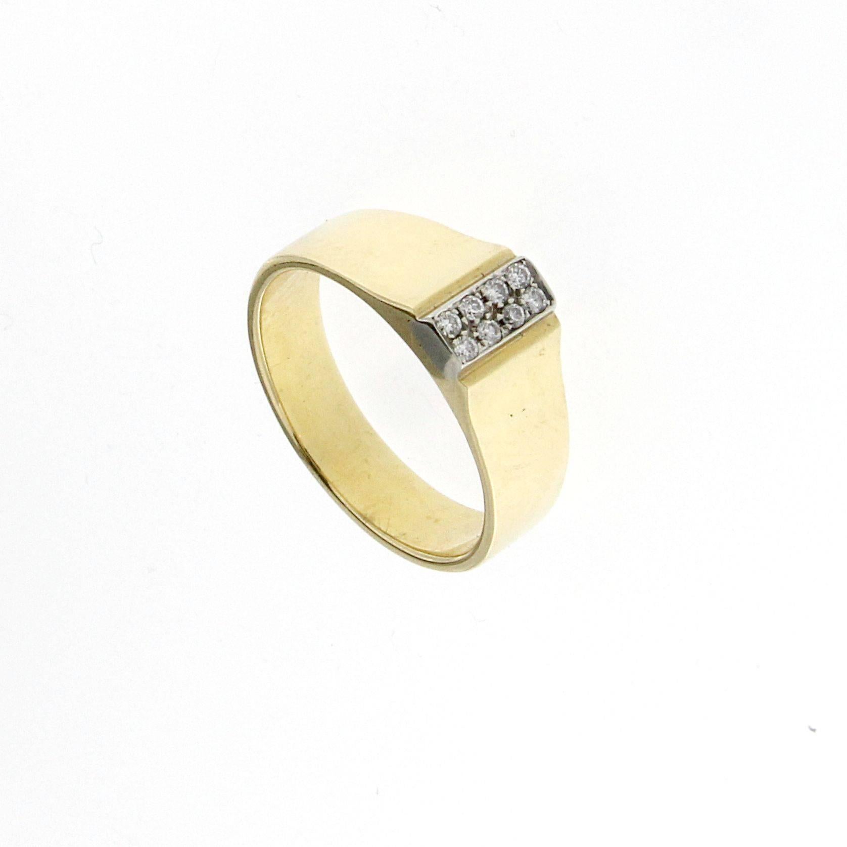 18 Karat Yellow Gold Design Ring with White Diamonds In New Condition In Milano, Lombardia