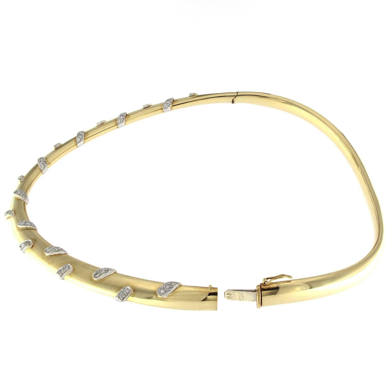 Brilliant Cut Rigid Collier in Yellow Gold, Blazed by White Parts Set with Diamonds For Sale