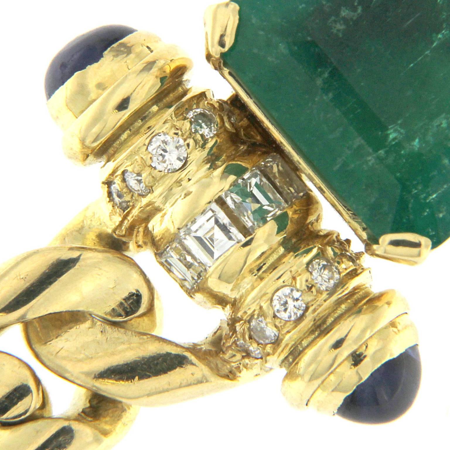 Emerald Necklace in 18 Karat Yellow Gold In New Condition For Sale In Milano, Lombardia