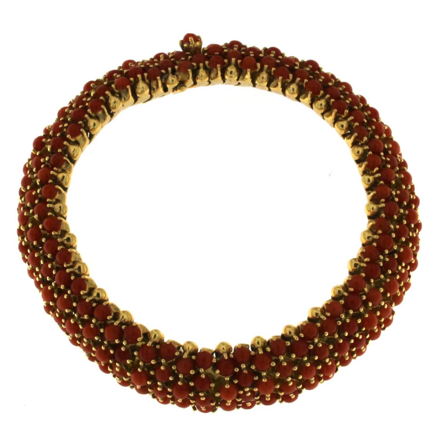 Yellow Gold and Red Coral Bracelet and Necklace In New Condition For Sale In Milano, Lombardia