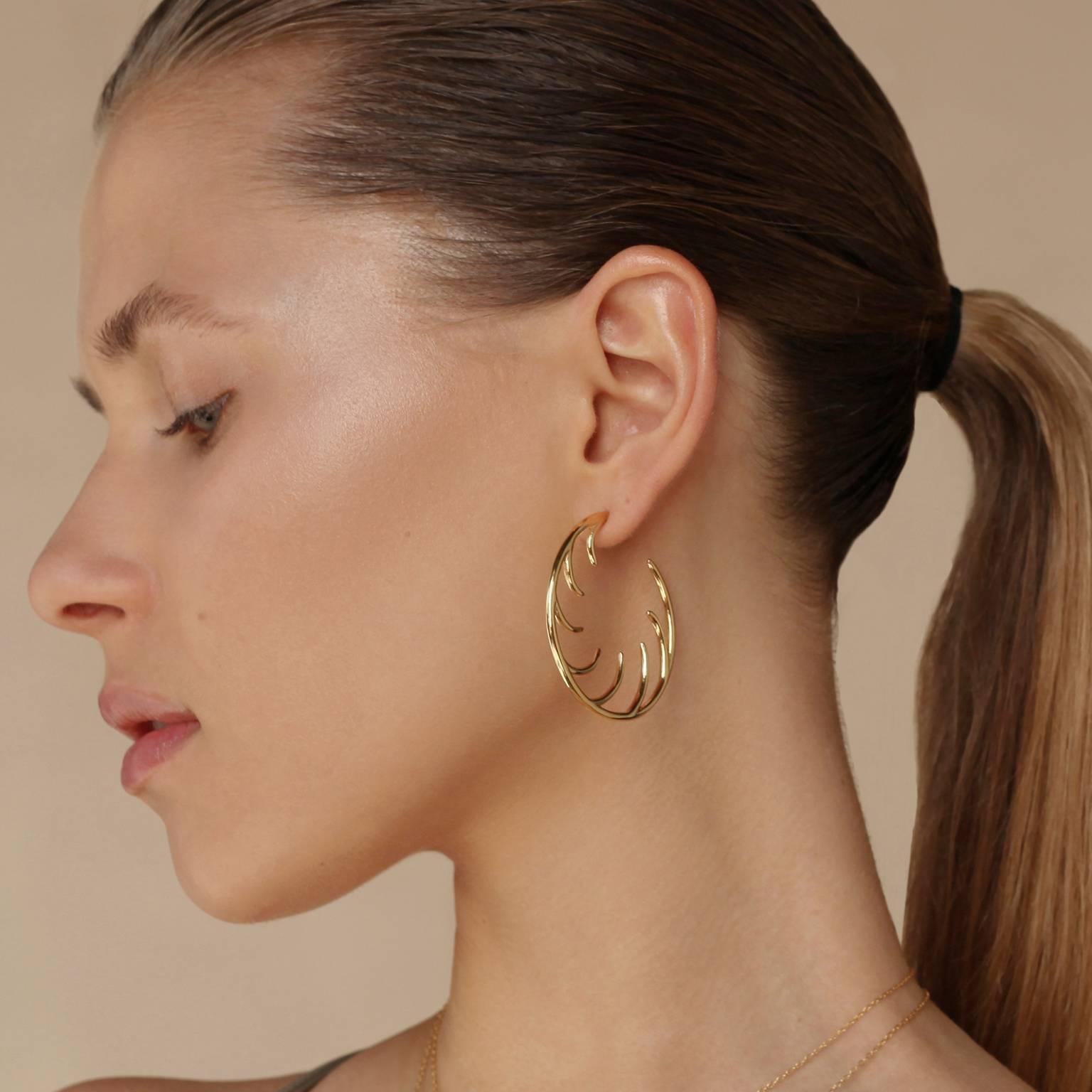 Luke Rose Yellow Gold Hoop Earrings In New Condition For Sale In Sydney, AU