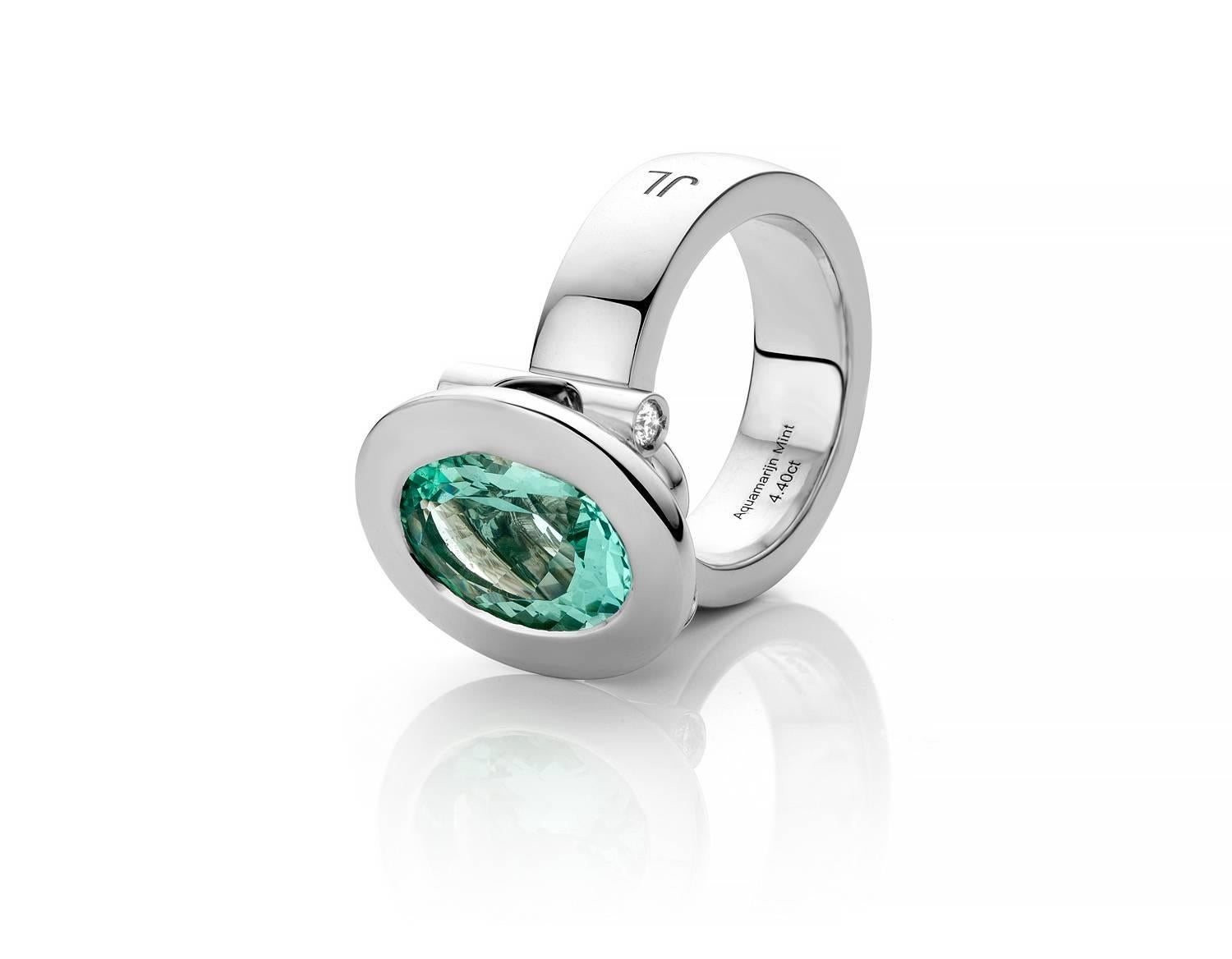 Women's Contemporary Mint Aquamarine Ring Diamond Gold Ring by Jochen Leën For Sale