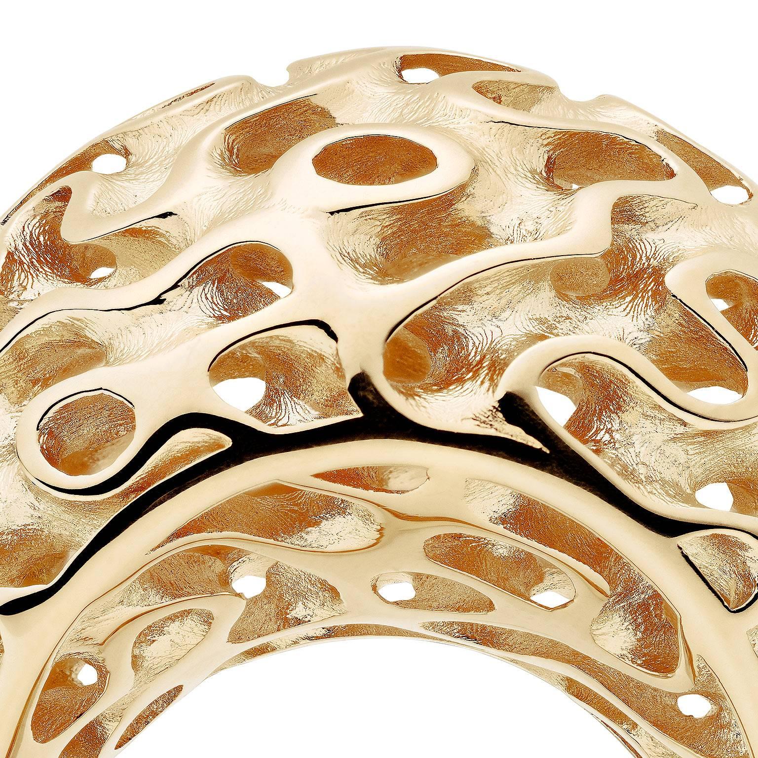 Contemporary Towe Norlen Dune Silk Yellow Gold Bombe Dome Cocktail Ring For Sale