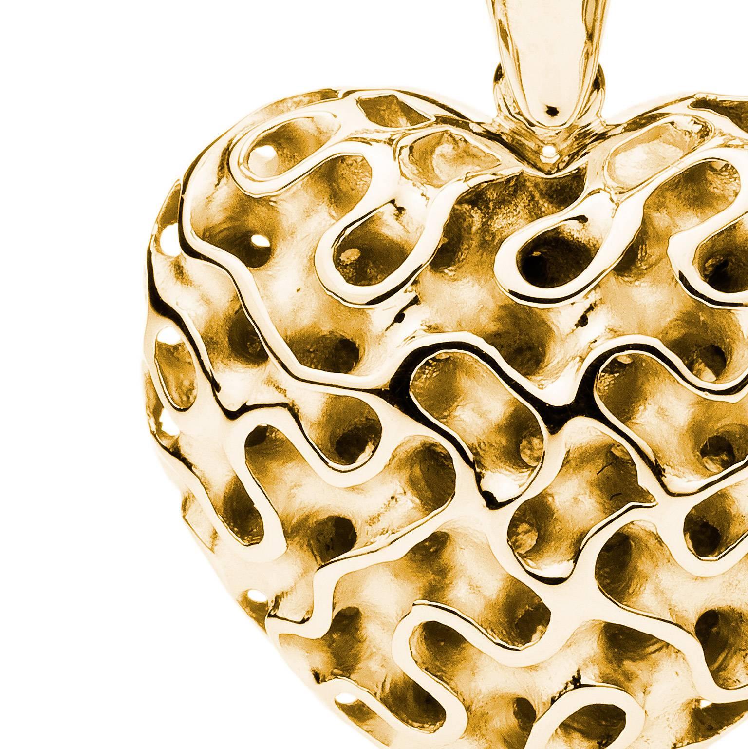 Towe Norlen Silk Heart Open-Work Yellow Gold Pendant In New Condition For Sale In Stockholm, SE