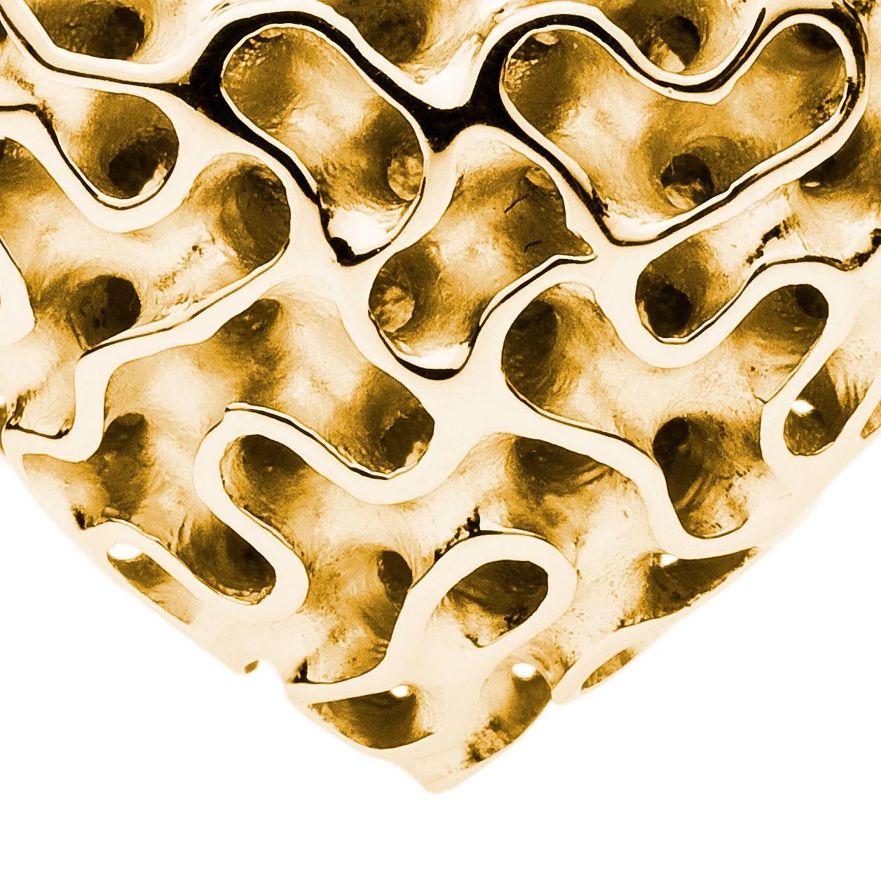 Towe Norlen Silk Heart Open-Work Yellow Gold Pendant For Sale 4