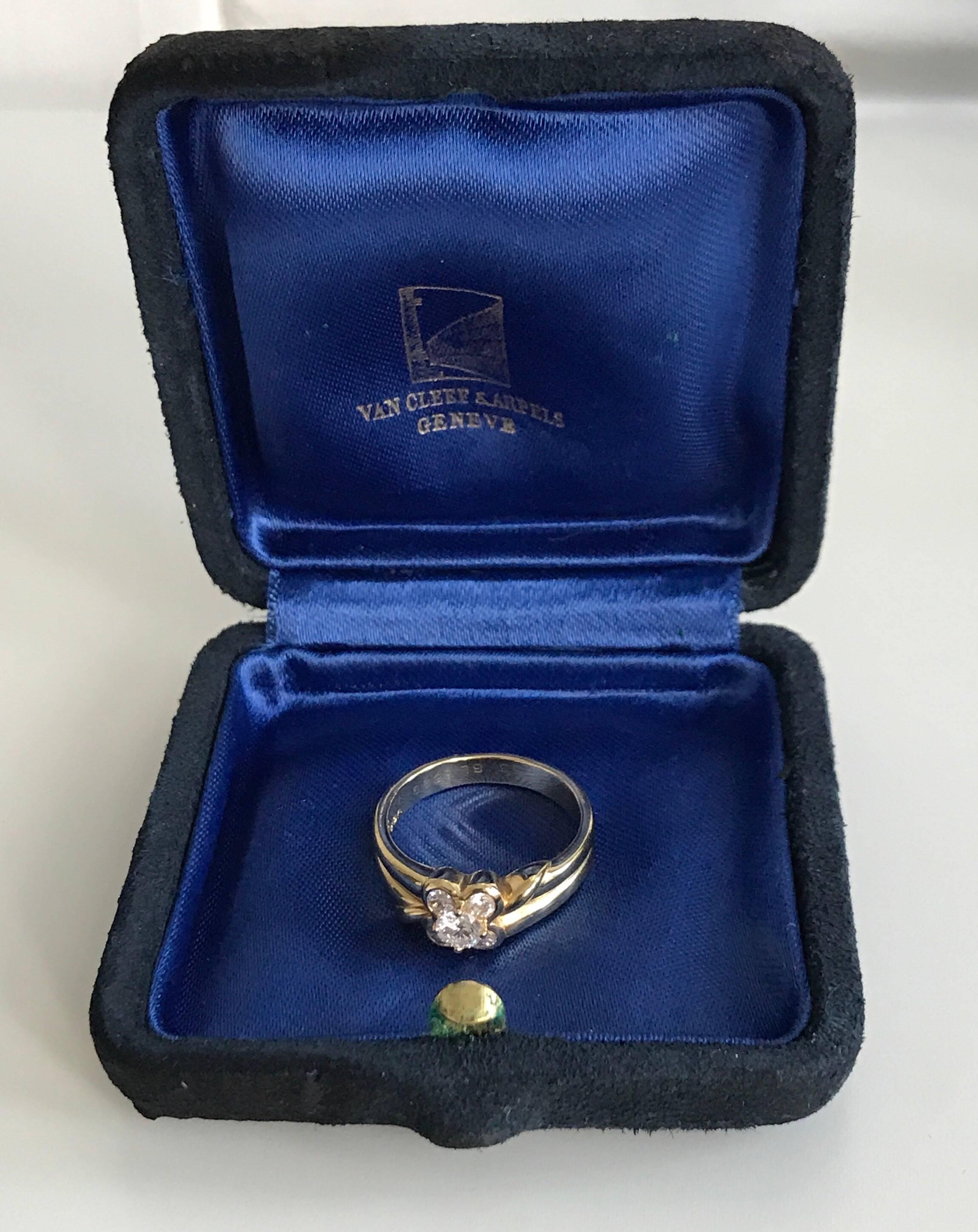Van Cleef & Arpels Diamond Ring In Good Condition For Sale In London, GB