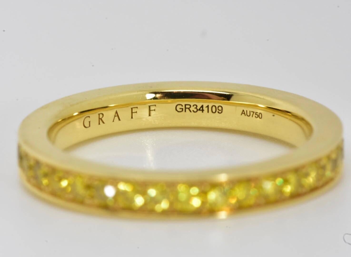 A Graff full diamond yellow diamond eternity ring set in 18k yellow. The ring features 35 brilliant-cut round yellow diamonds of approx 0.85 carat
The ring is not sold with the origianl box or papers.
Retail price approx £10k
Hallmarks: Graff,