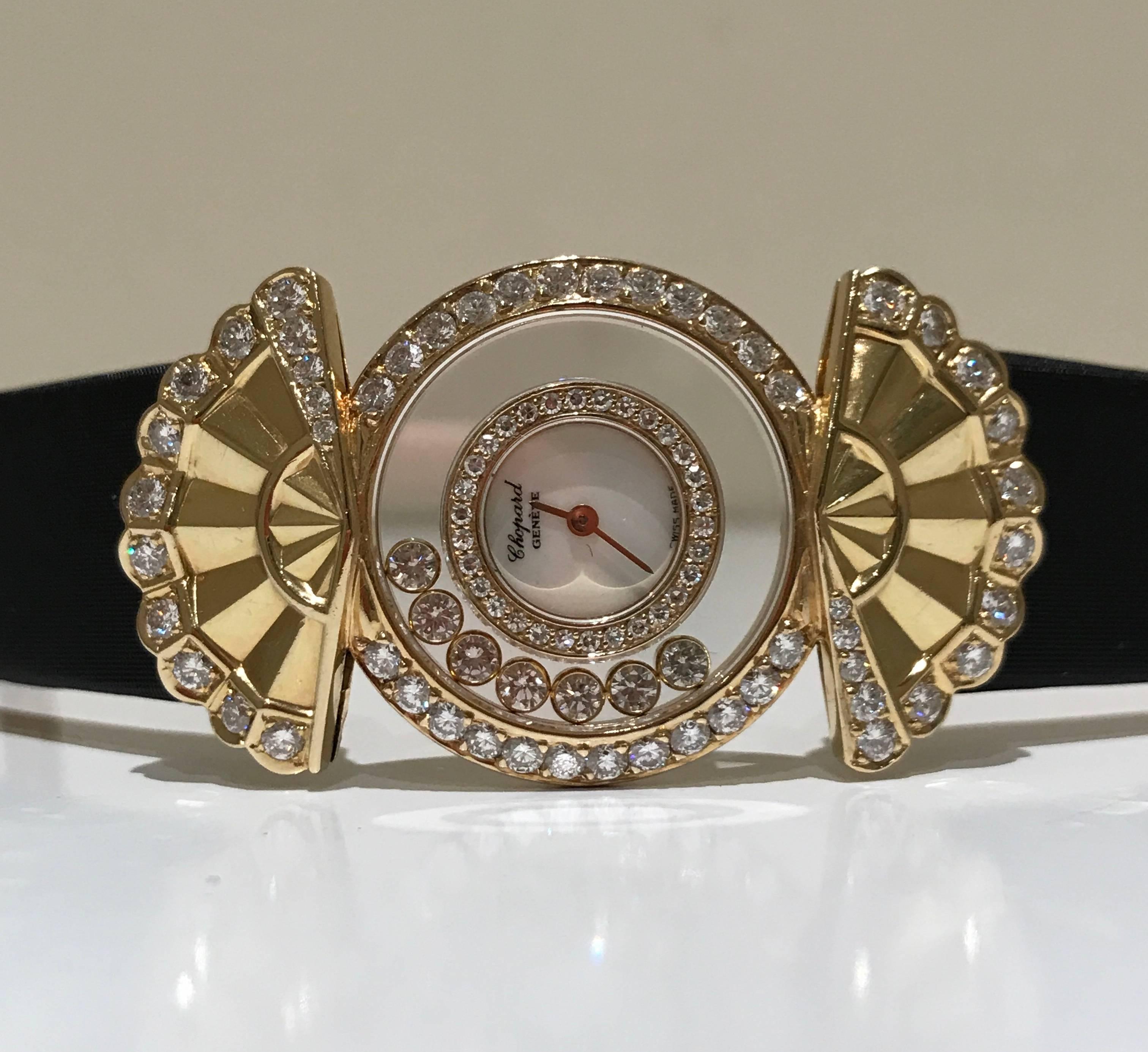 Contemporary Chopard yellow gold diamond mother of pearl dial Happy Diamond quartz Wristwatch