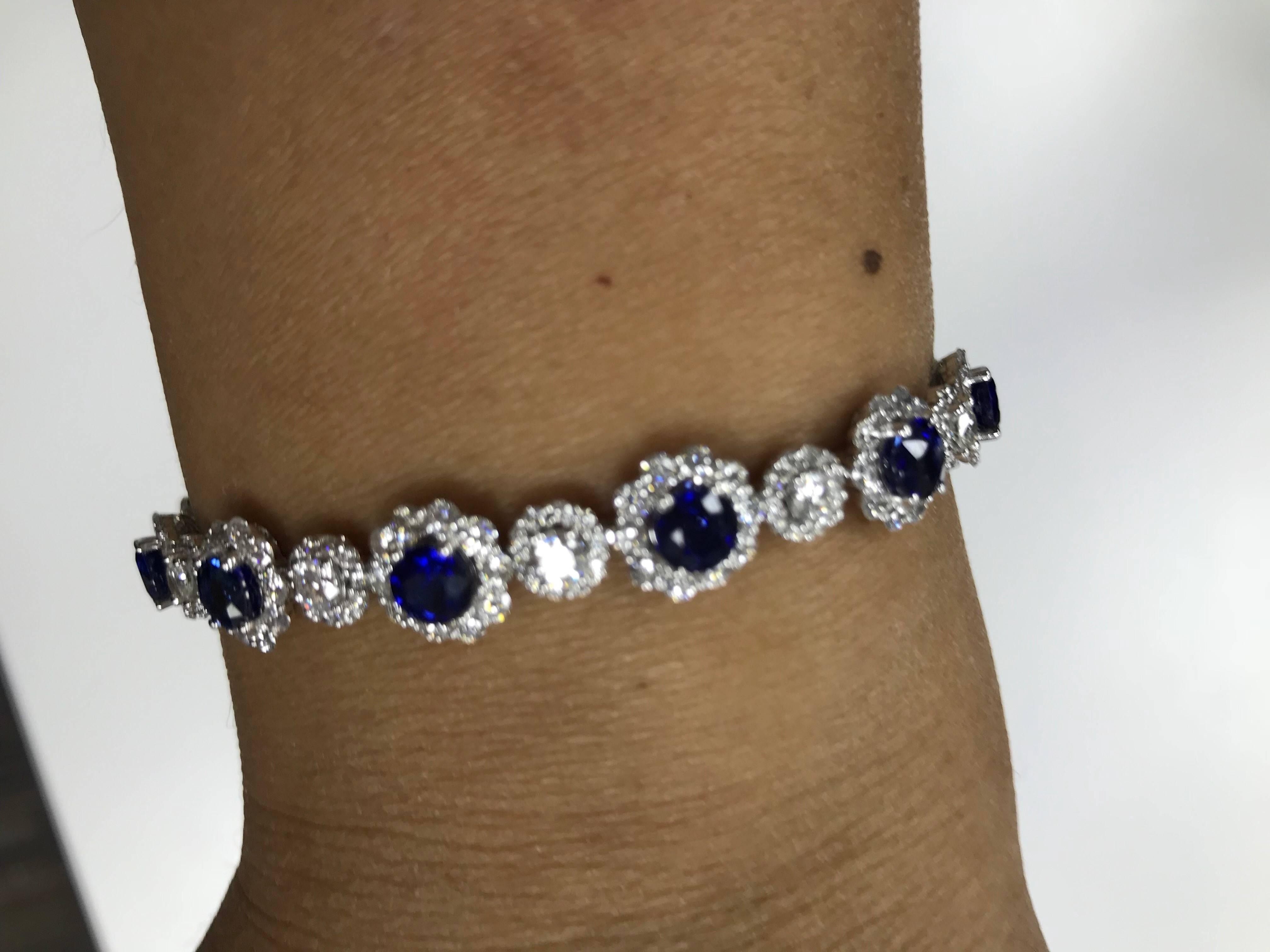 Sapphire and Diamonds Flower Shape Tennis Bracelet In New Condition In New York, NY