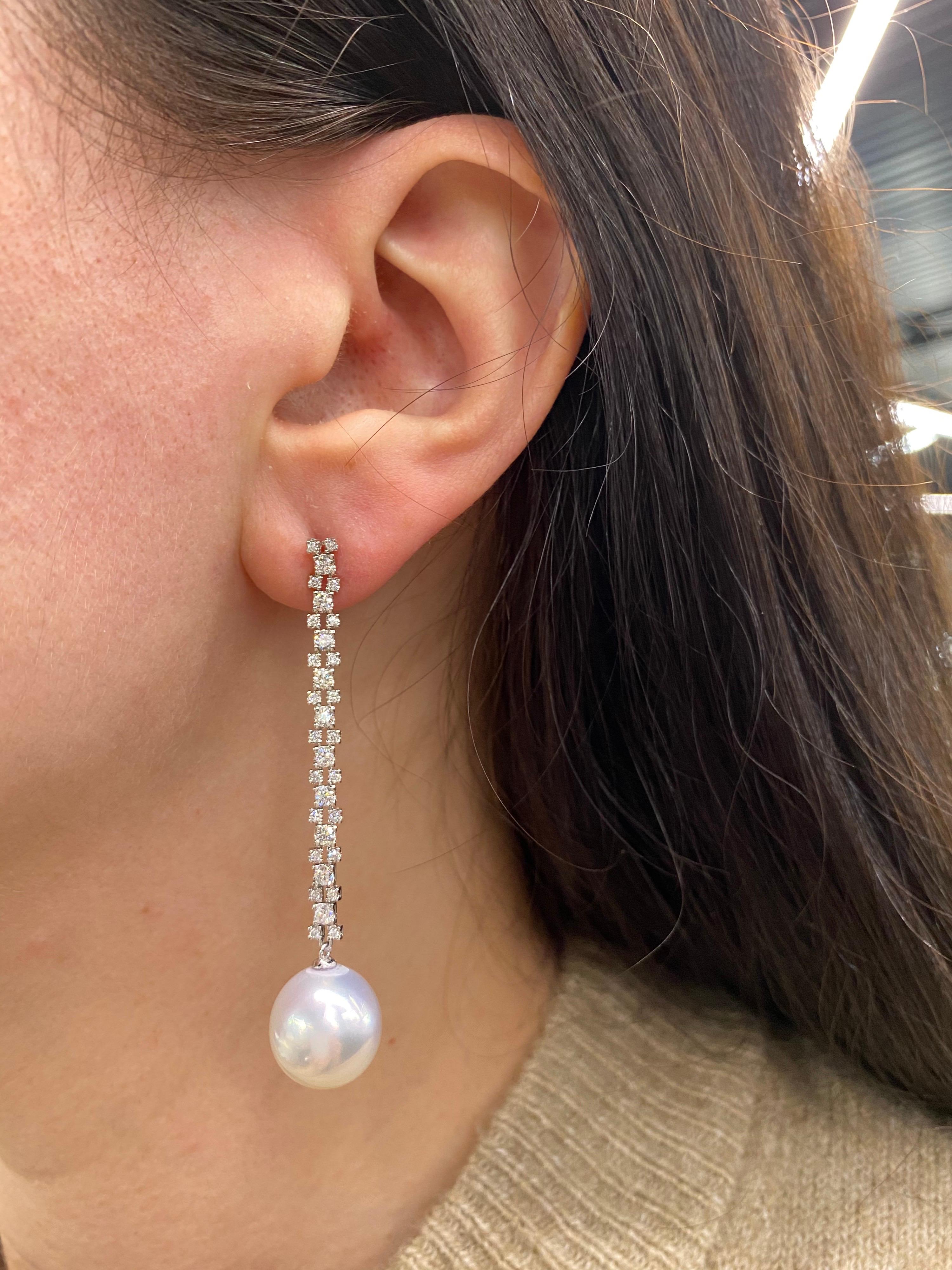 South Sea Pearl Diamond Drop Earrings 1.08 Carat 18 White Gold For Sale 5
