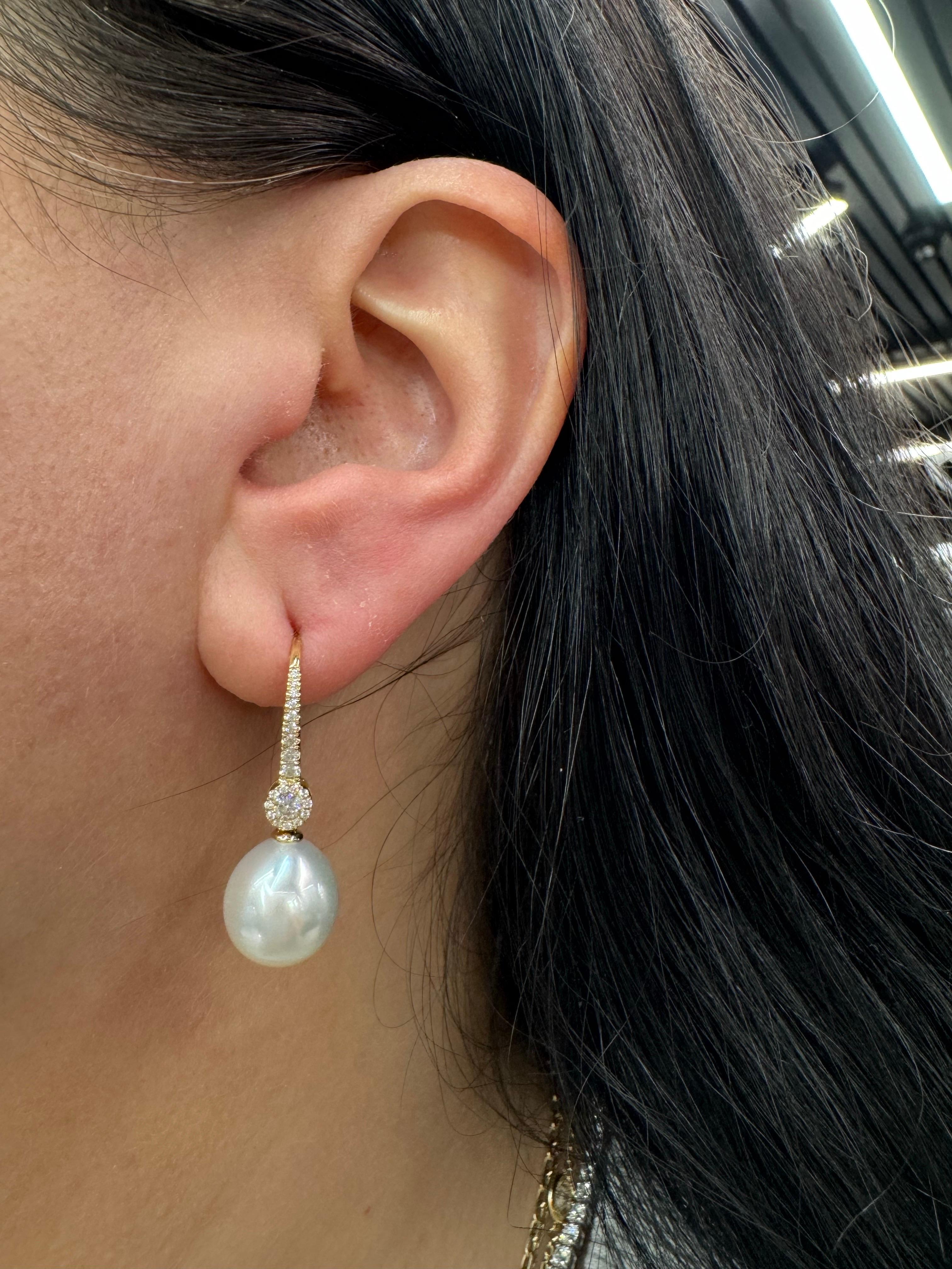 Boucles d'oreilles pendantes en or jaune 18 carats avec diamants des mers du Sud 0,37 carats 11-12 MM en vente 3