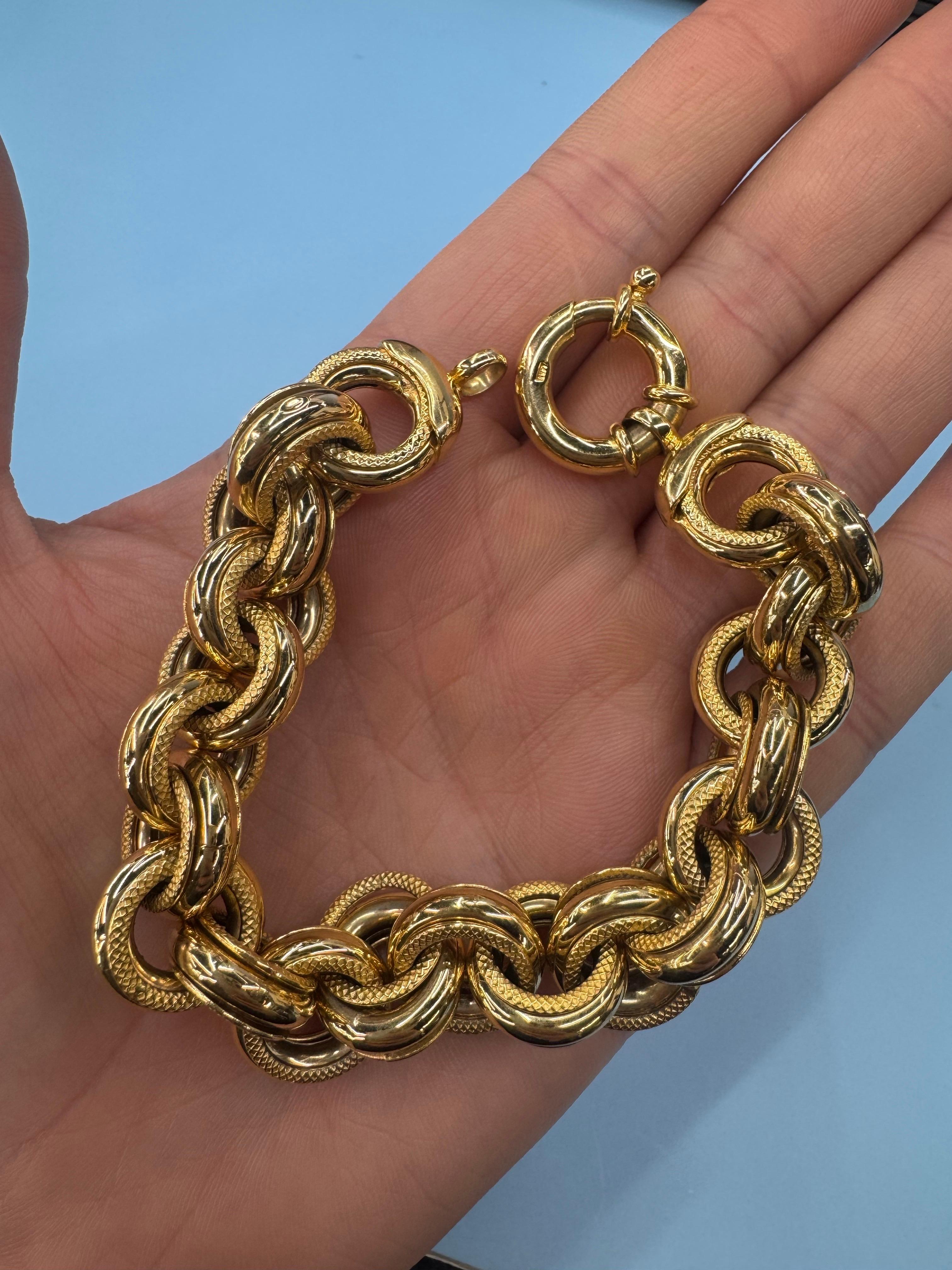 Bracelet italien en or jaune 14 carats à maillons texturés et polis 27,3 grammes en vente 4