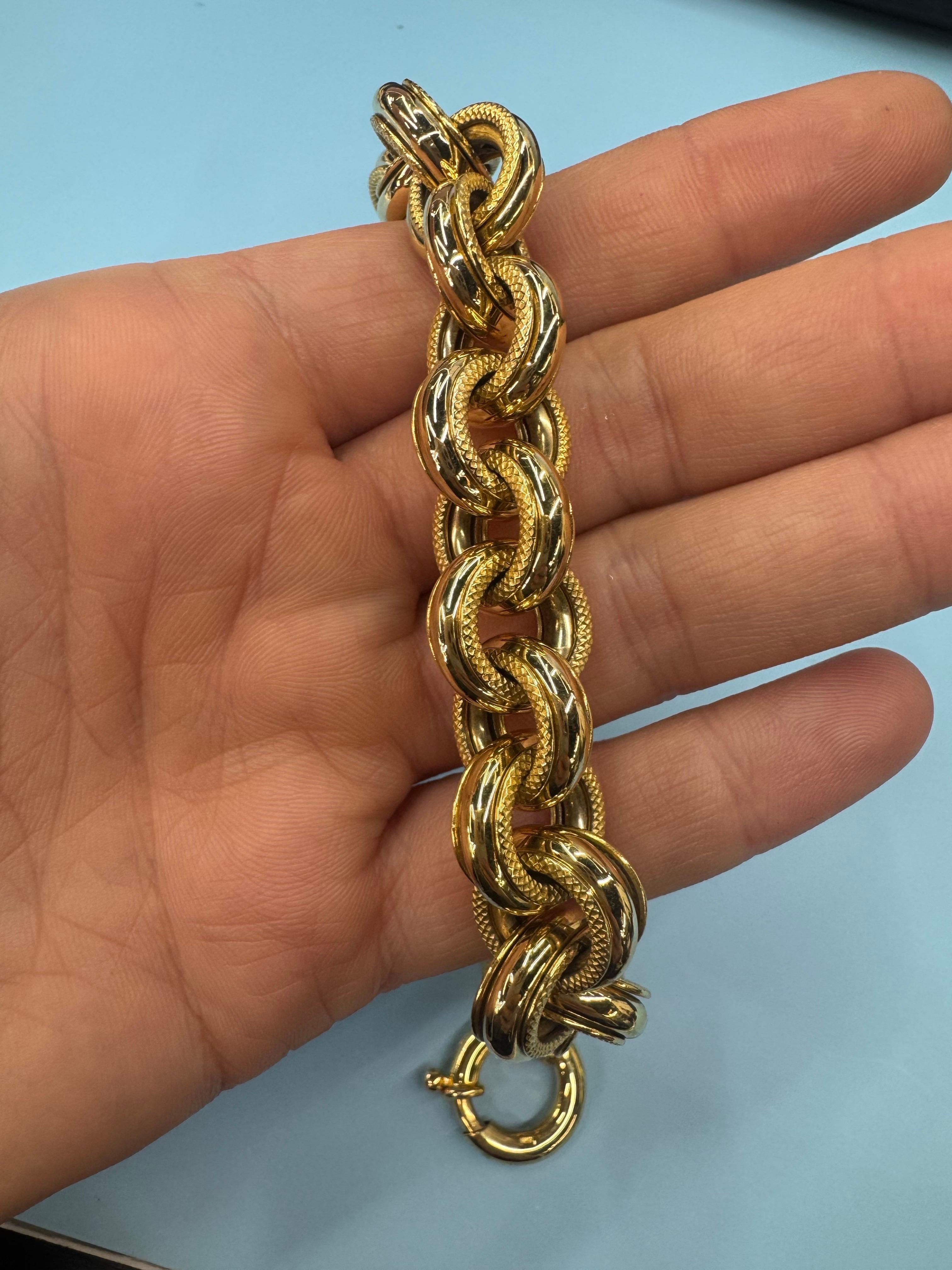 Bracelet italien en or jaune 14 carats à maillons texturés et polis 27,3 grammes en vente 6