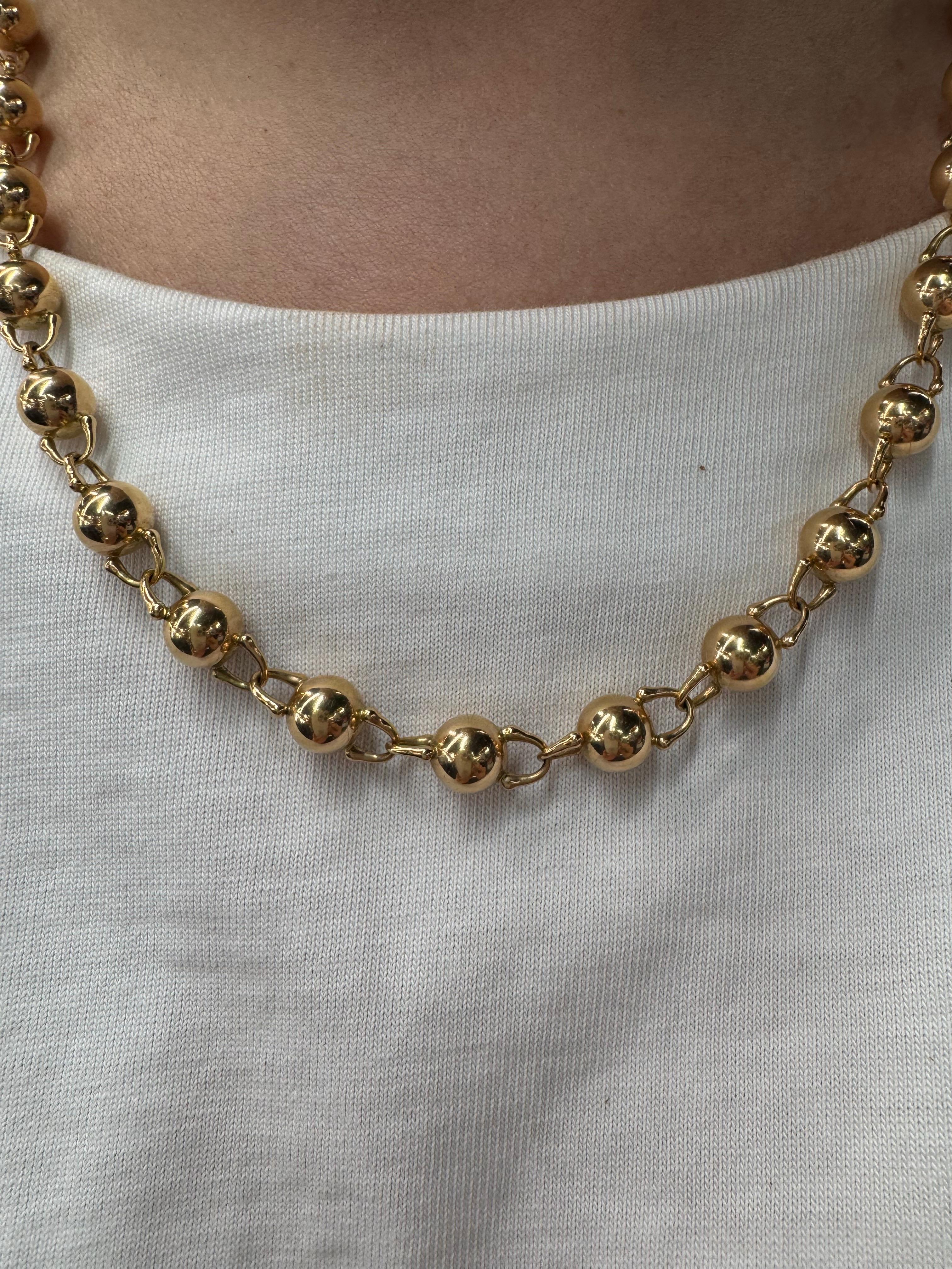 Collana con sfere di perline lucidate in oro giallo 18 carati da 52,5 grammi, 20 pollici in vendita 2