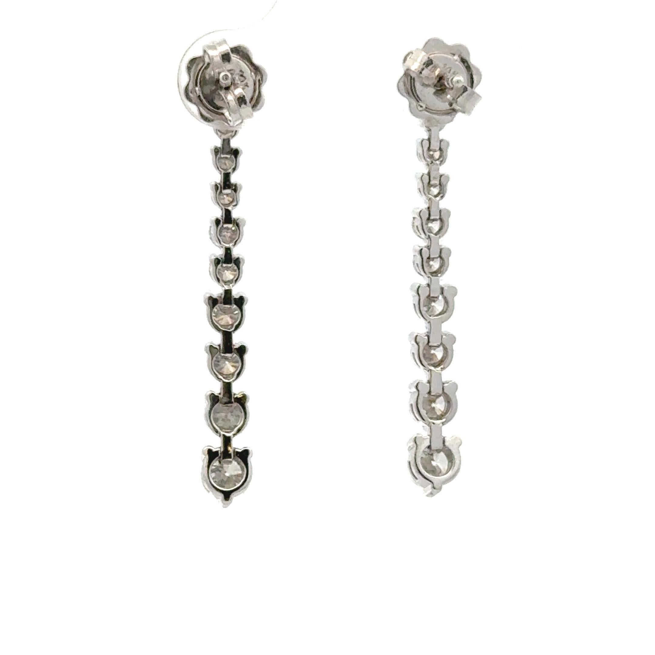 Orecchini a goccia con diamanti graduati 2 carati in oro bianco 14 carati G-H VS2-SI1 in vendita 3