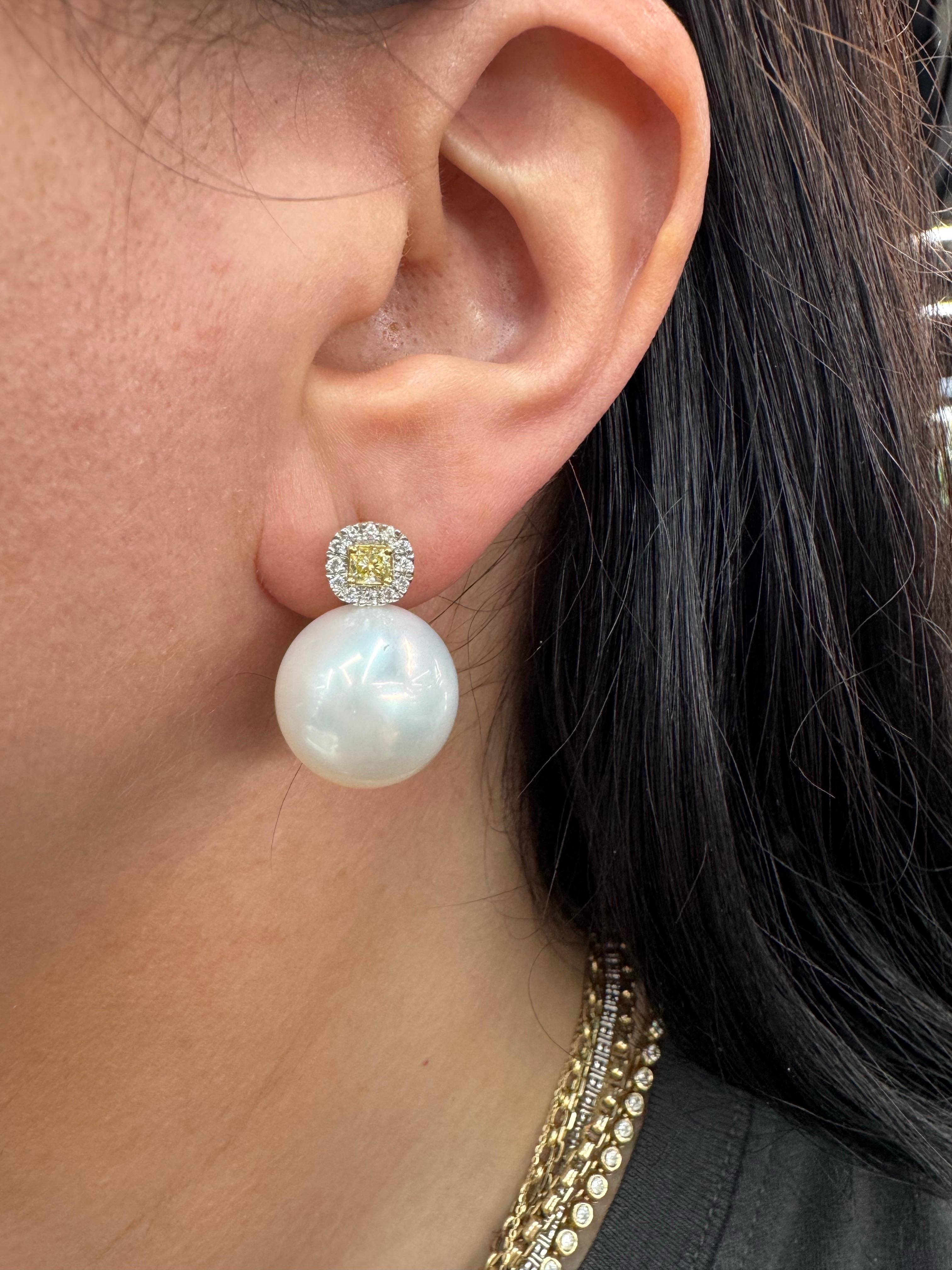 Gelbe & Weißer Diamant Südseeperlen-Tropfen-Ohrringe 0,87 Karat 18KT 15-16 MM (Zeitgenössisch) im Angebot