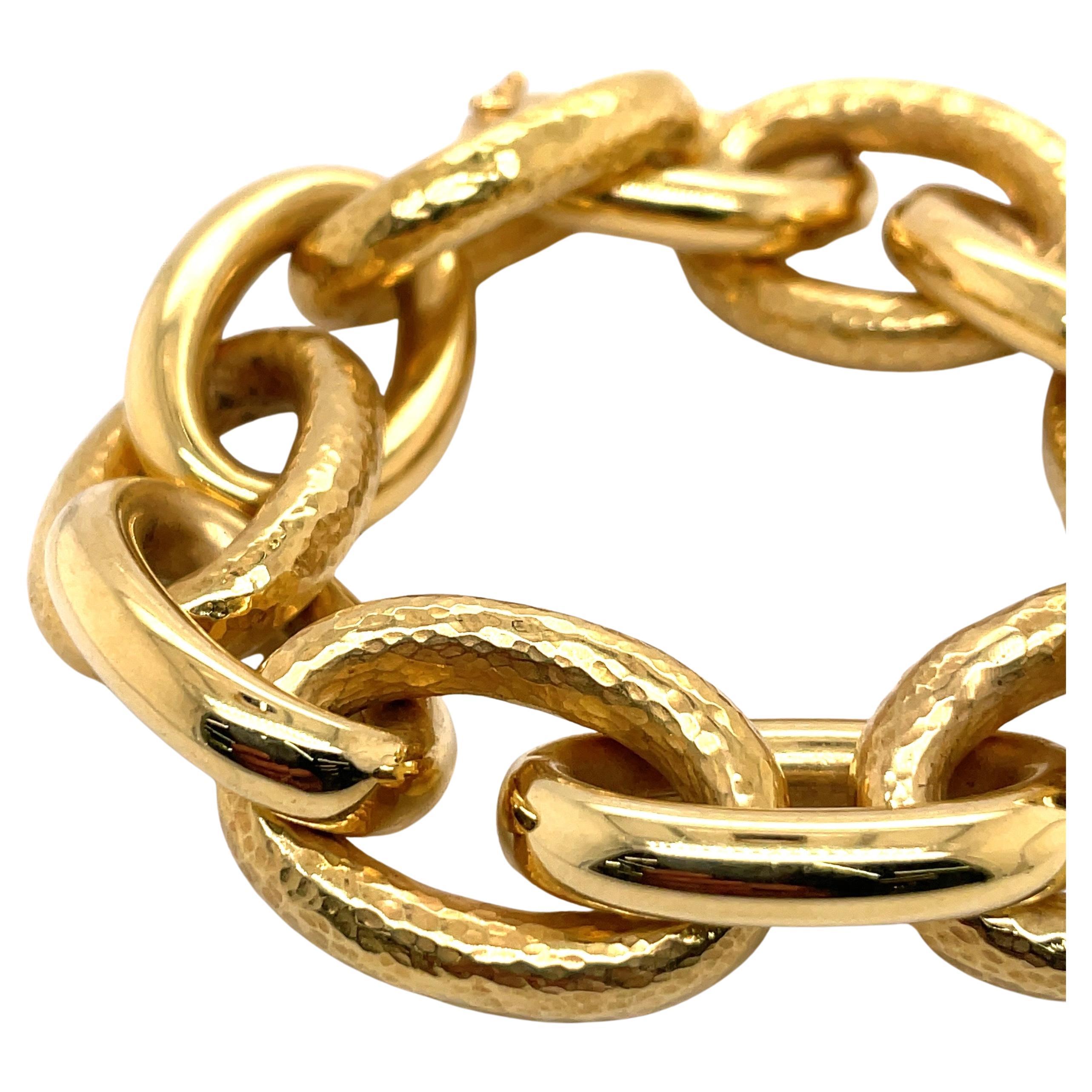 18 Karat Yellow Gold Hammered & High Polished Oval Link Bracelet 46.1 Grams For Sale 4