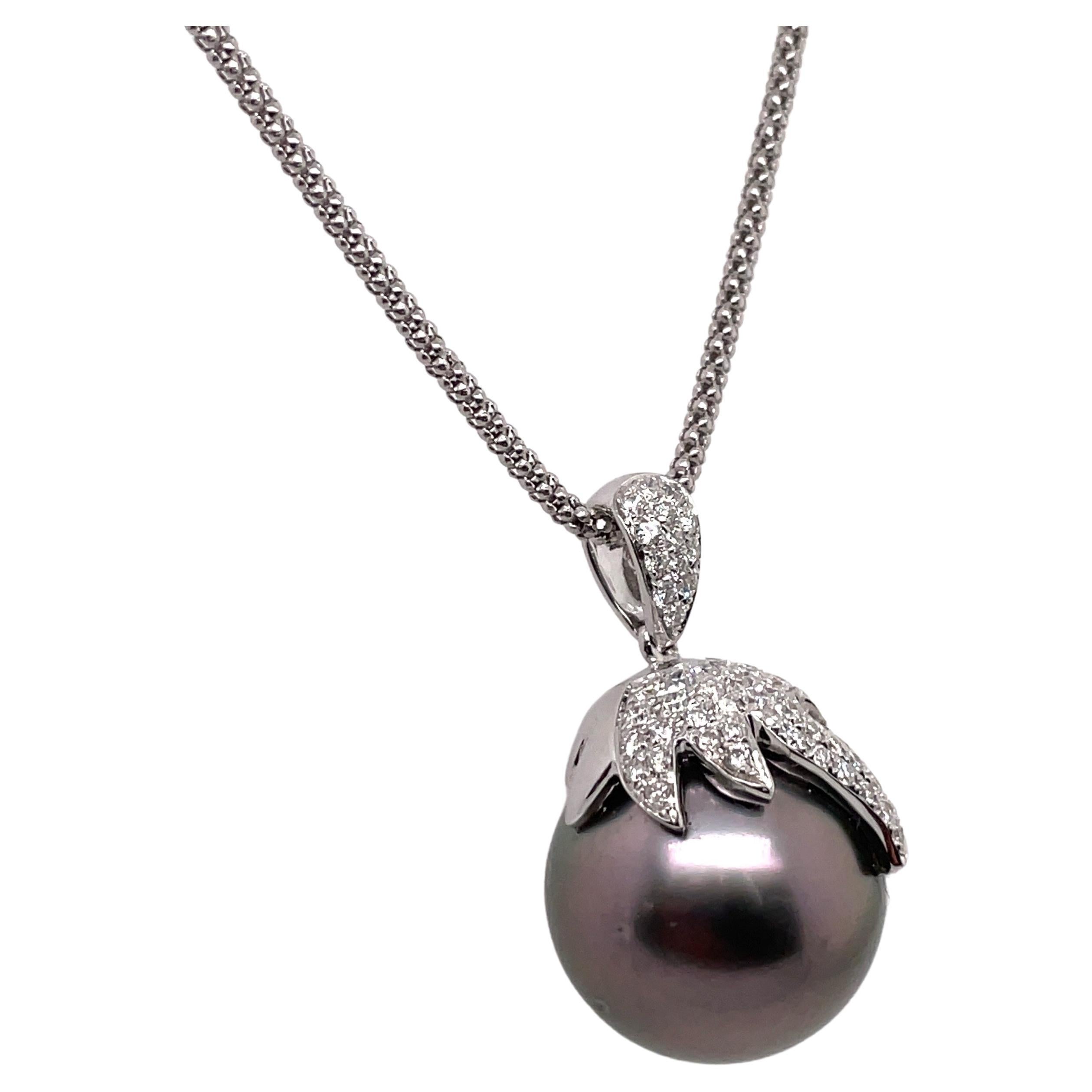 18 Karat Tahitian Pearl Diamond Pendant 0.83 Carats 15 MM In New Condition For Sale In New York, NY