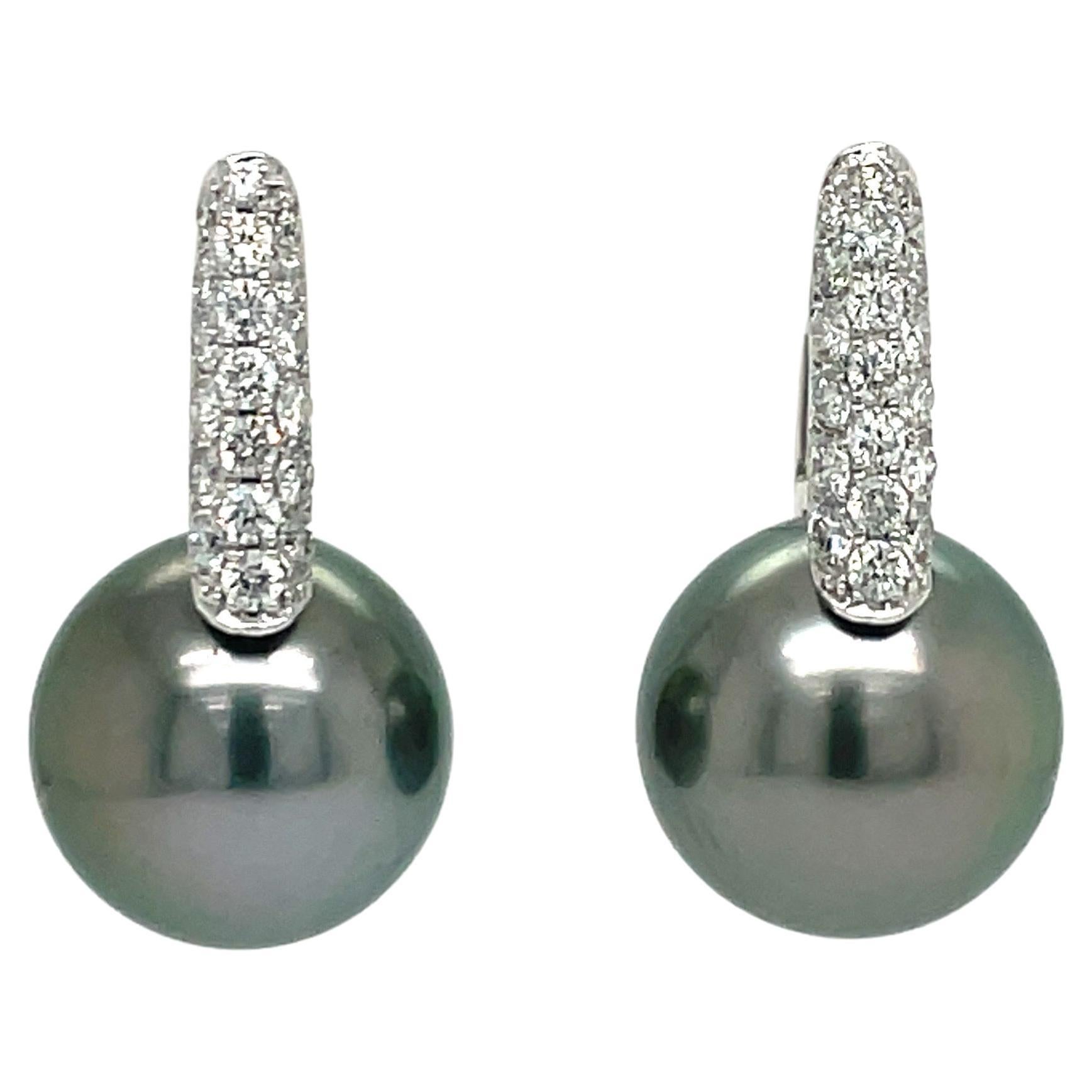 Boucles d'oreilles pendantes en diamant de Tahiti 0.61 carats or blanc 18 carats 12-13 MM en vente