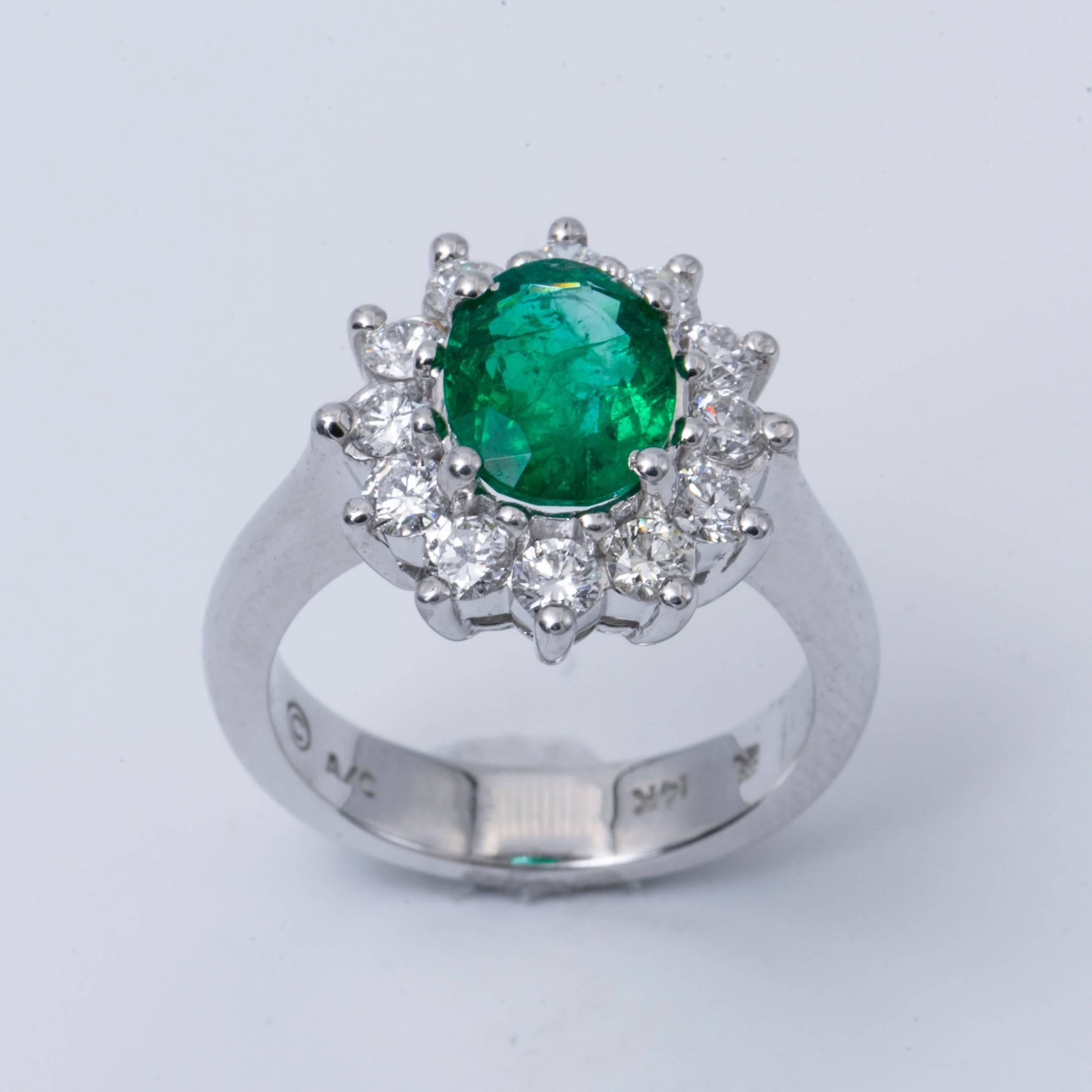 Emerald Ring with Diamonds Halo 14 Karat White Gold In New Condition In New York, NY