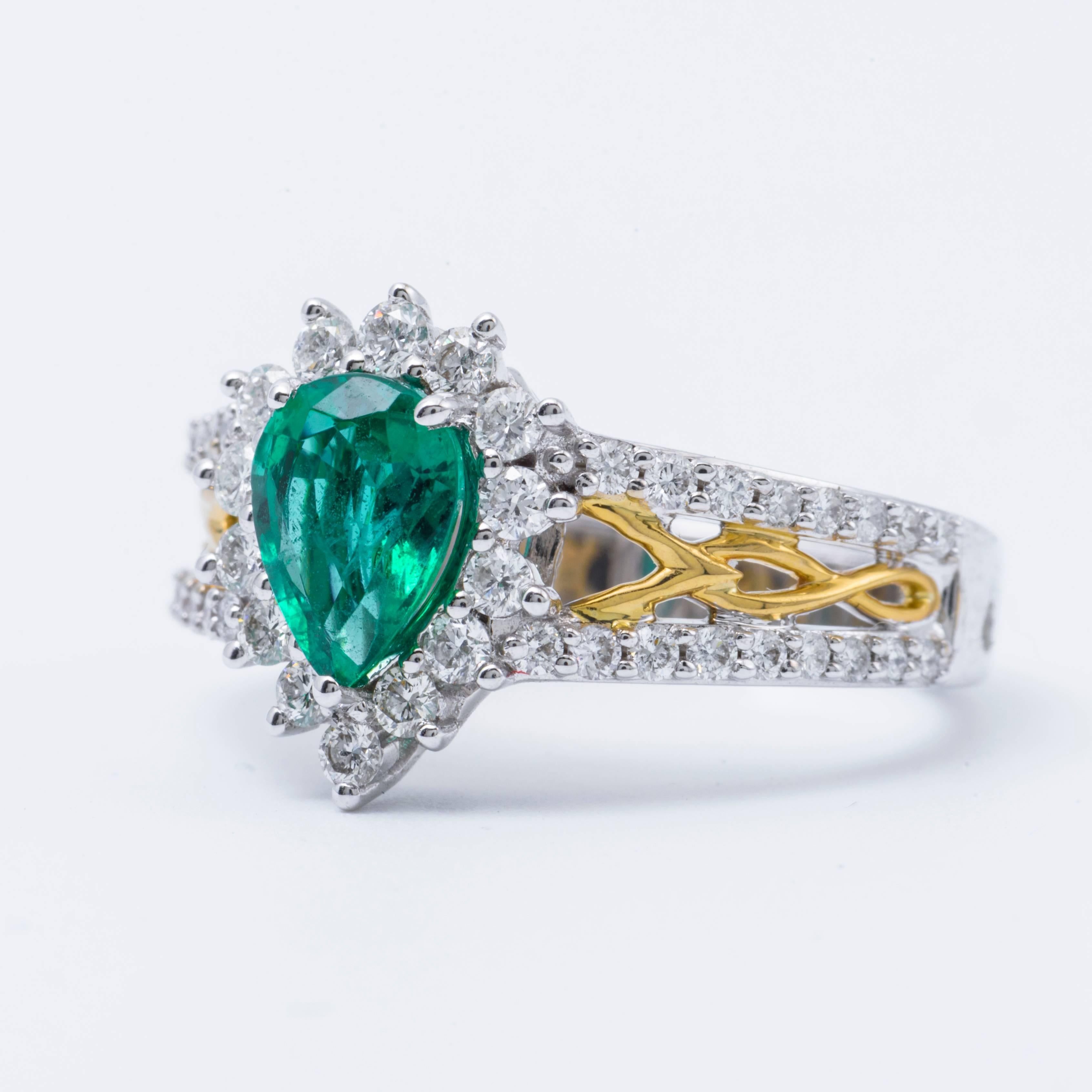 Pear Shape Emerald and Diamond Halo Two-Tone Ring In New Condition In New York, NY