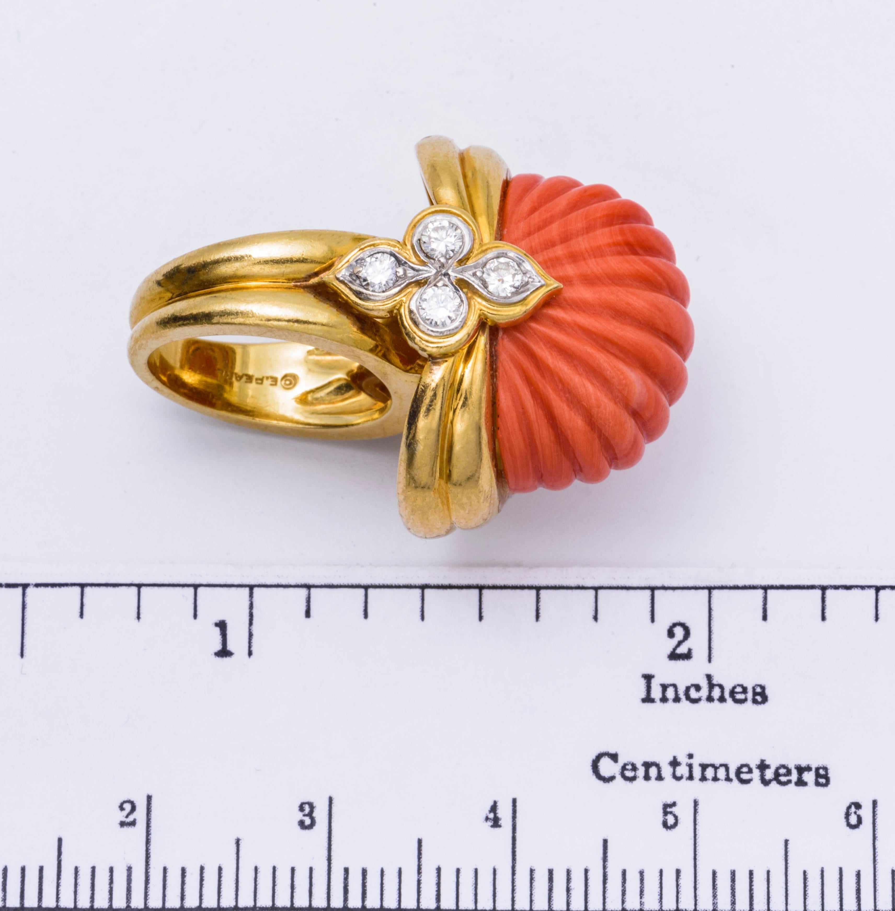 1960s Erwin Pearl Natural Coral Gold Ring In Excellent Condition In New York, NY