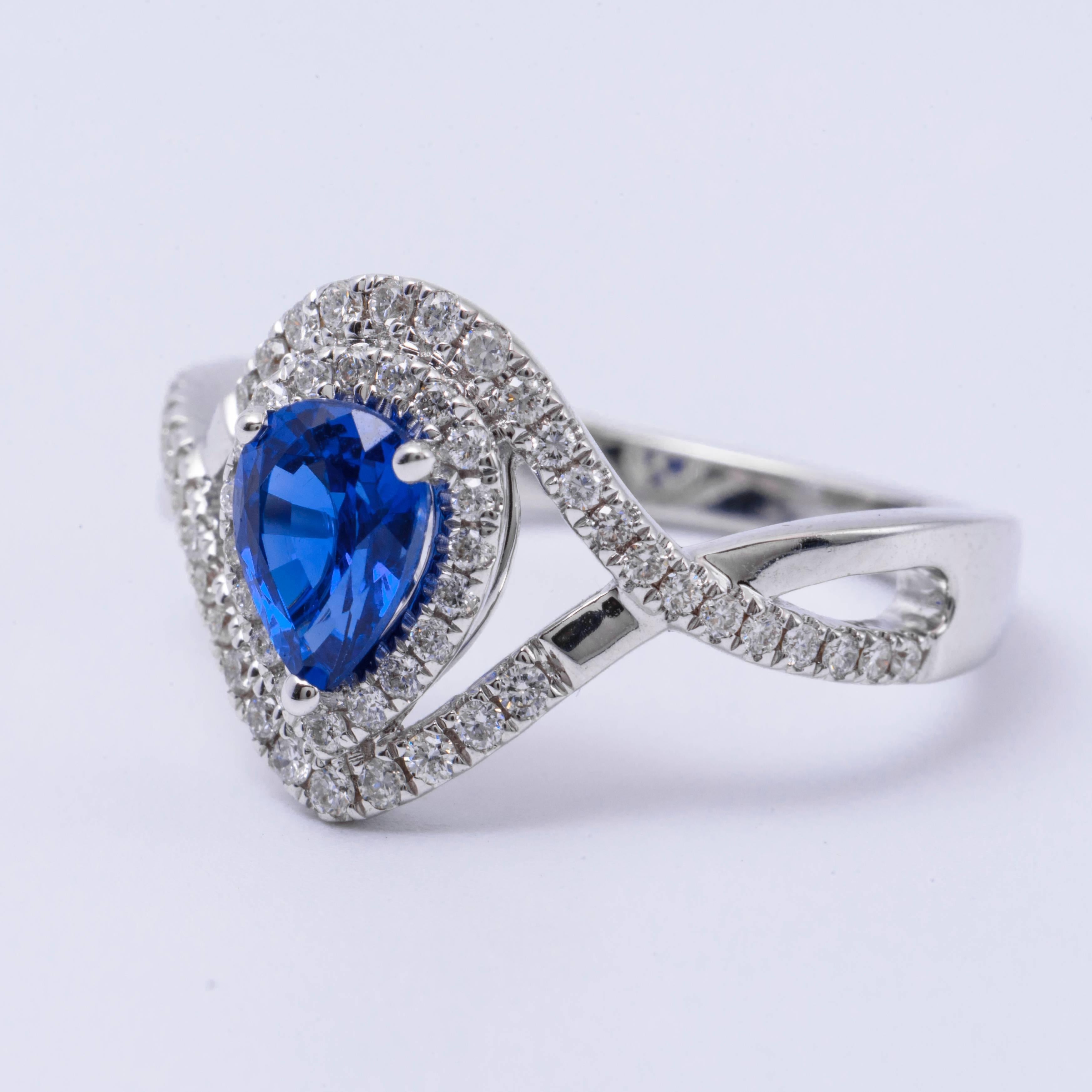 Contemporary Pear Shape Sapphire Diamond White Gold Engagement Cocktail Ring
