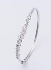 Floral Inspired 1.25 Carats Diamonds White gold Cluster Bangle Bracelet