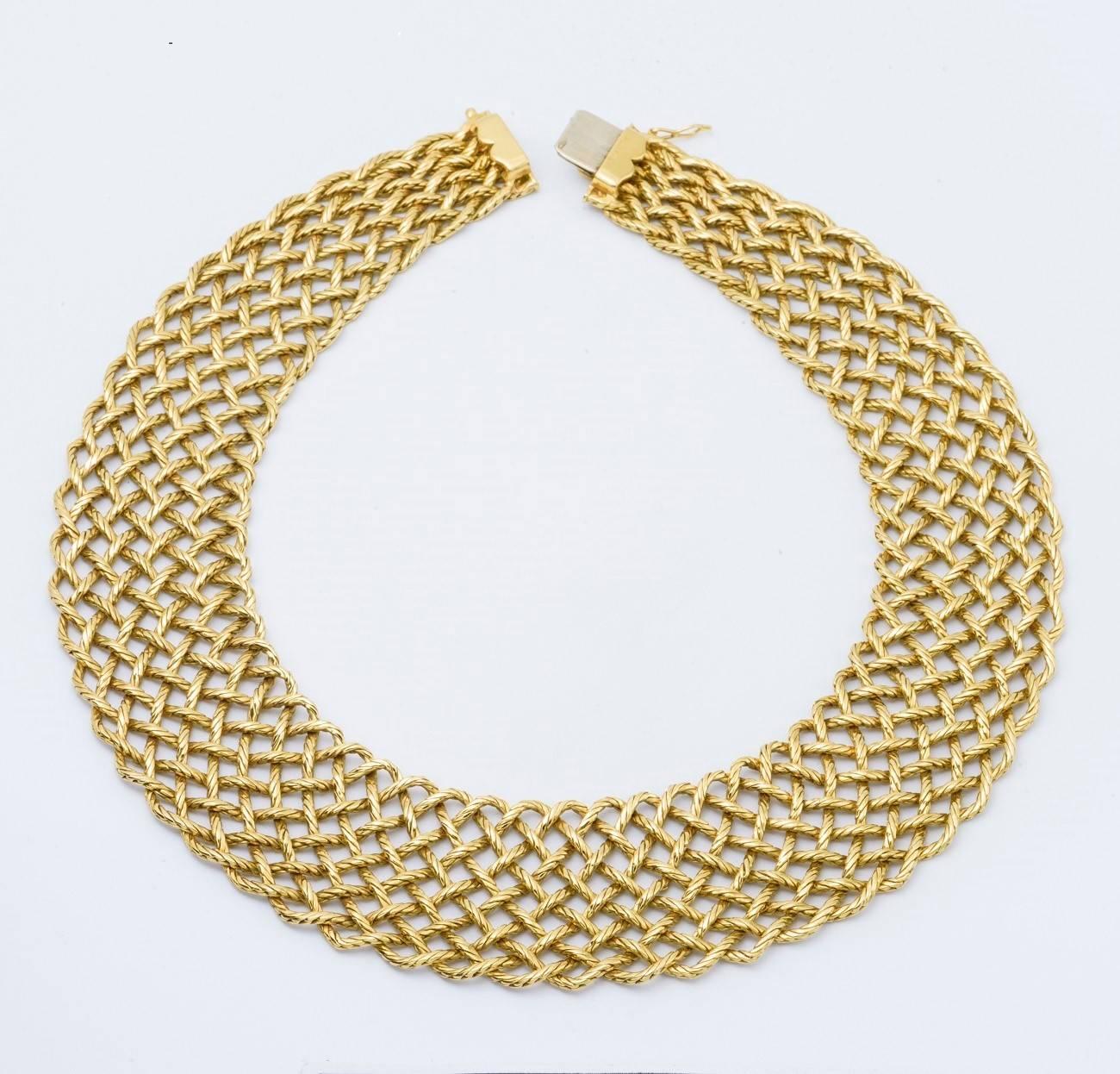 Buccellati Yellow Gold Crepe de Chine Woven Collar Necklace and Earrings In Excellent Condition In New York, NY