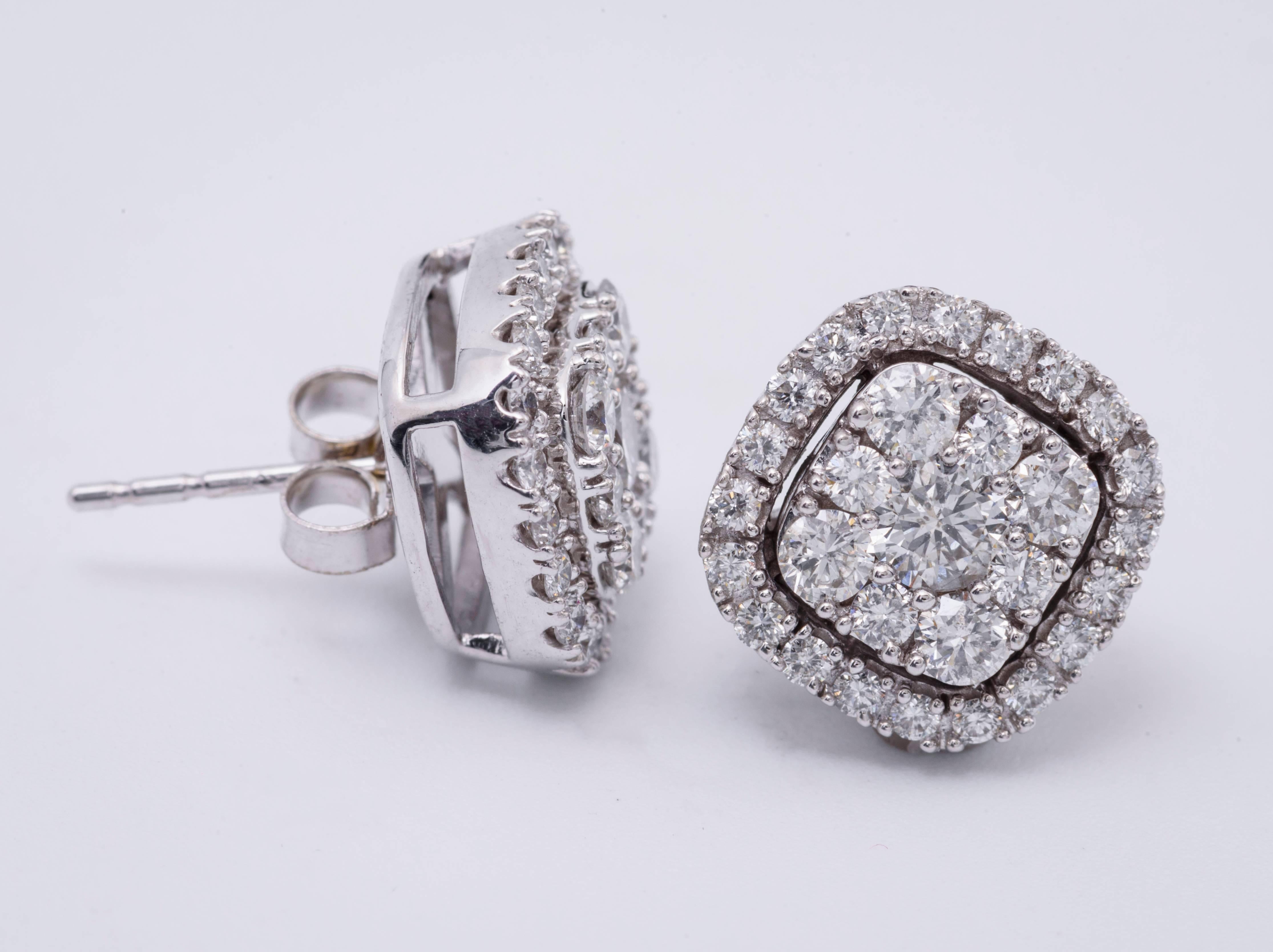 Contemporary 1.00 Carat Diamonds White Gold Cluster Stud Earrings