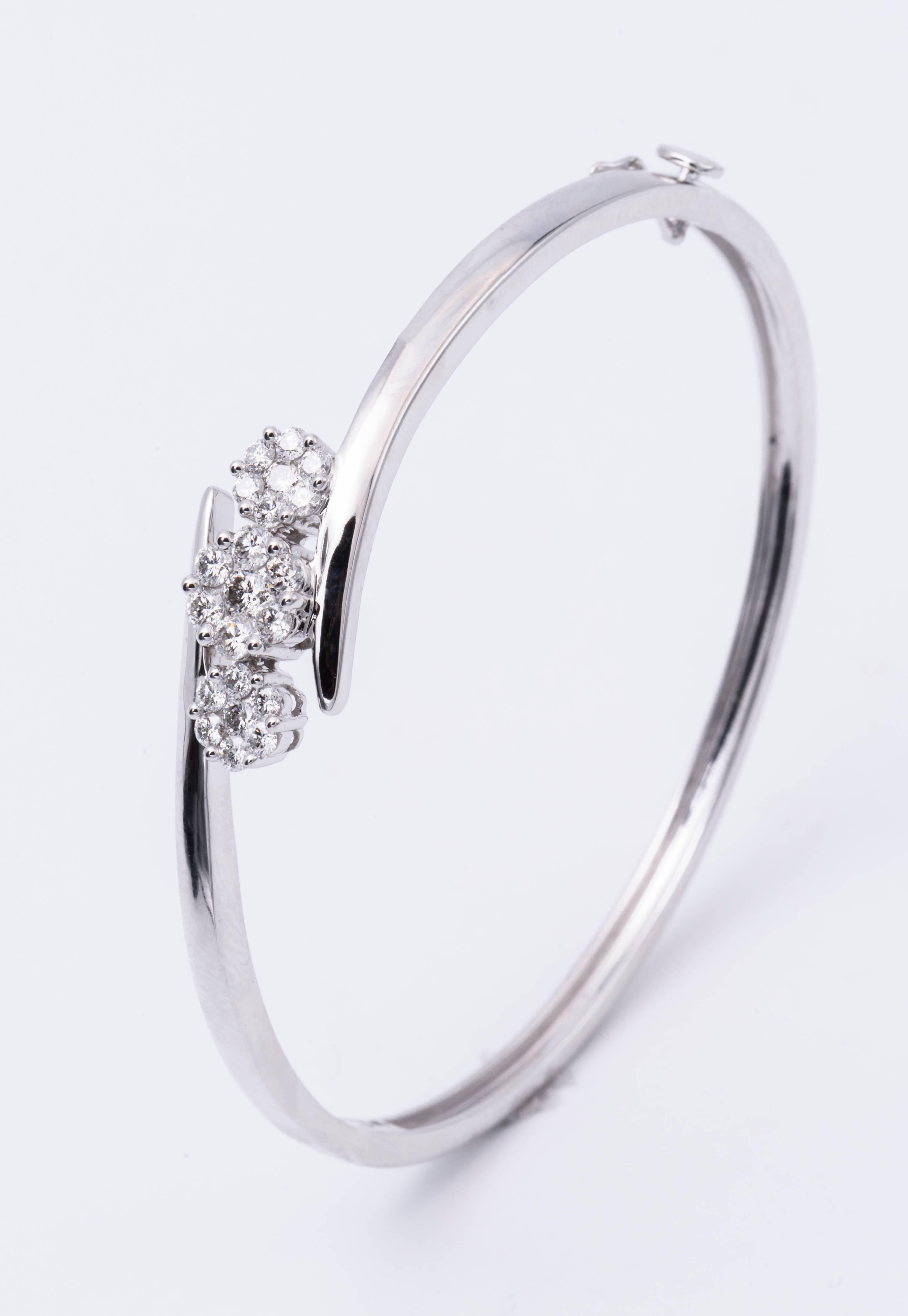 Contemporary Round Diamond Cluster Bangle 1.04 Carats 14K White Gold For Sale