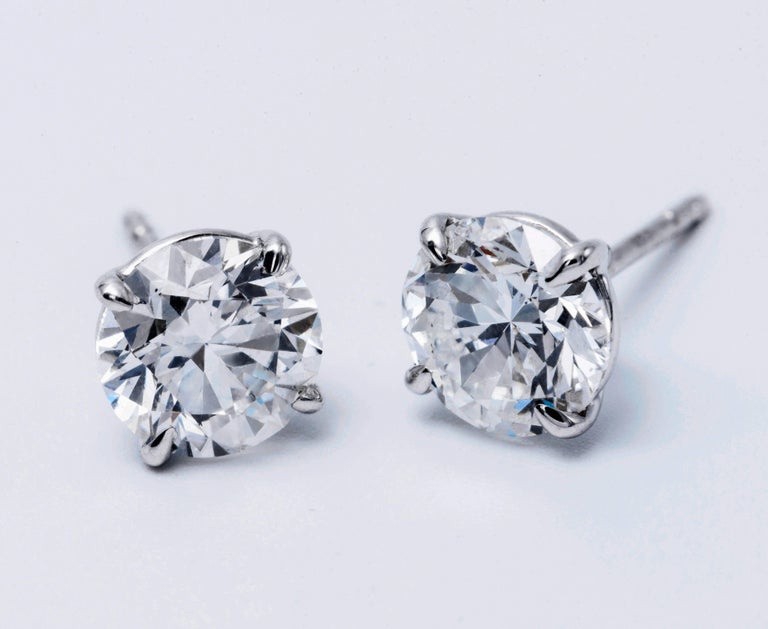 Diamond Studs Earrings 6.00 Carat For Sale at 1stDibs