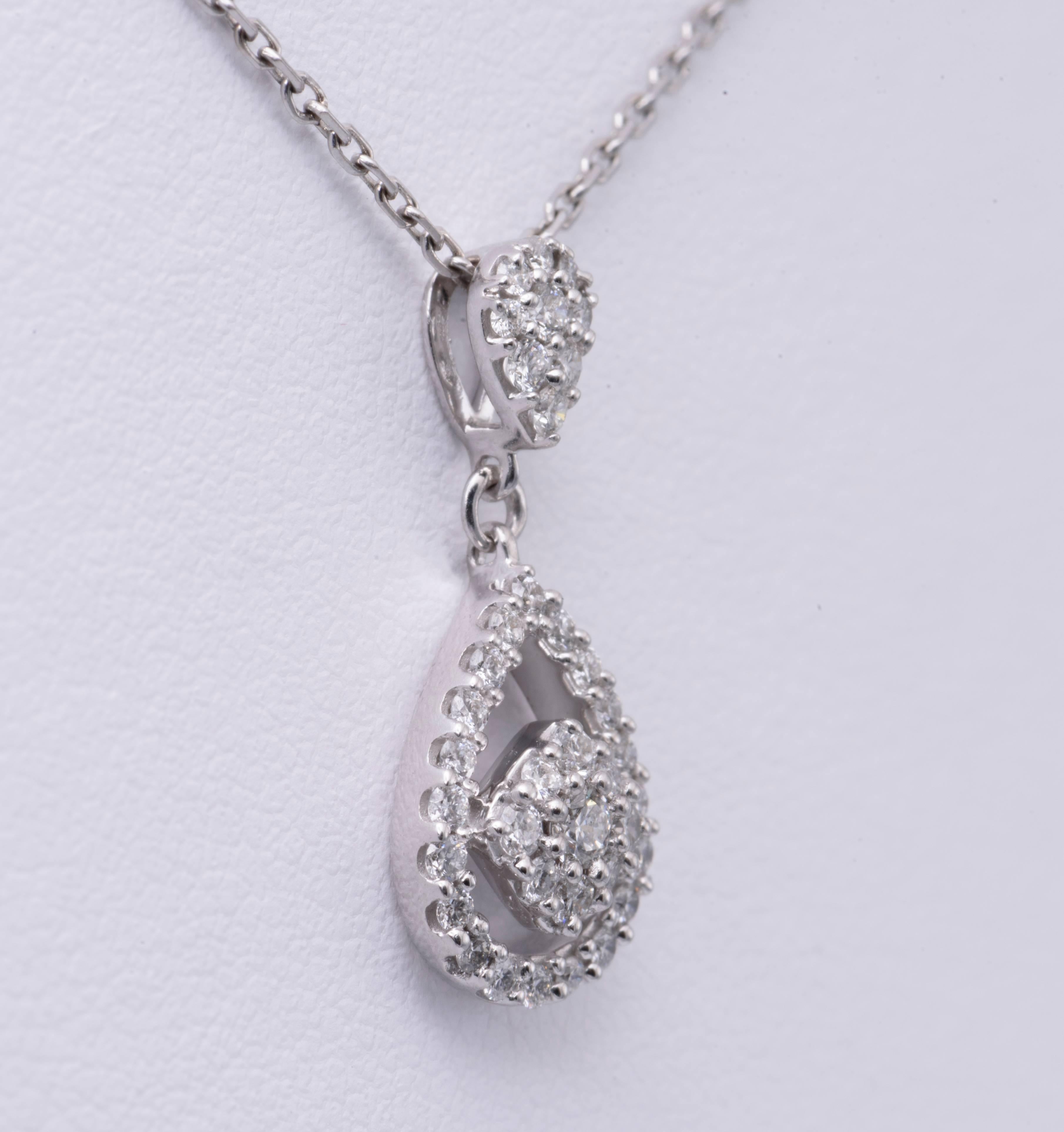 Diamonds: 0.33 cts.
Pendant measures 20mm x 8.5 mm