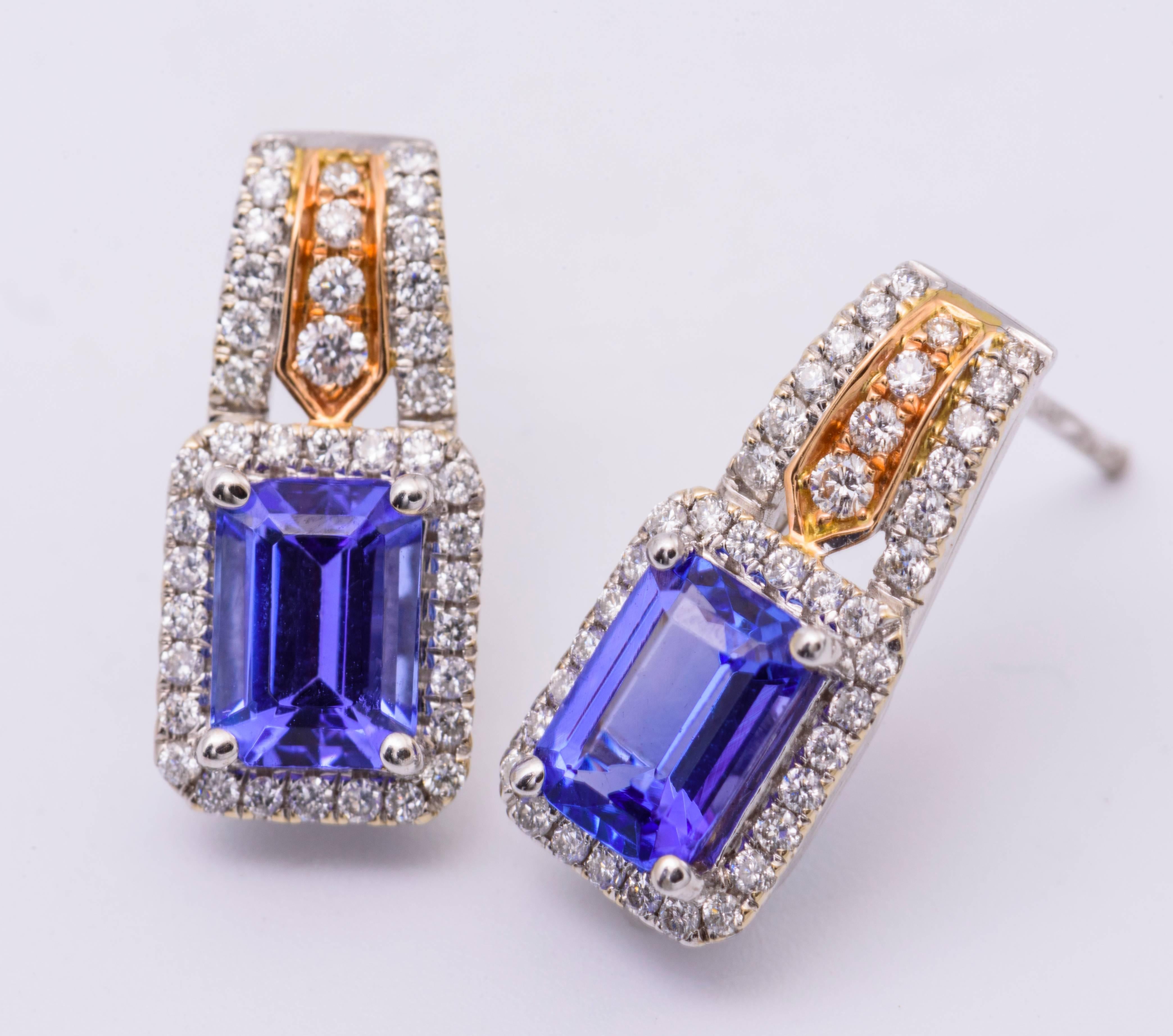 Tanzanite measuring each 7 x 5 mm for a total weight of 2.18 Cts.
Diamonds 0.47 Cts.
14K white and yellow gold
Earring measuring : 17 x 8 mm
All our gemstones are genuine and are sourced with the highest degree of integrity.