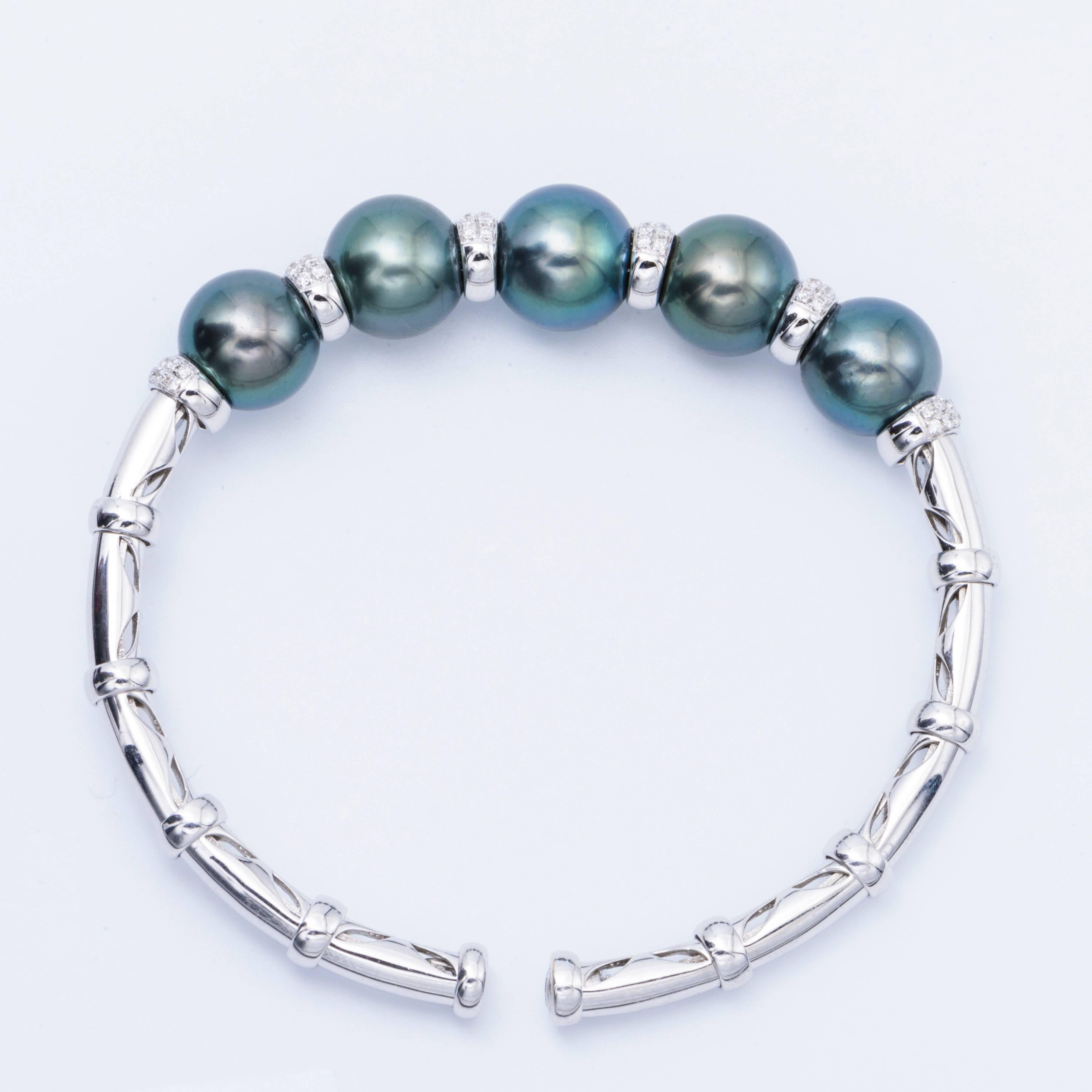 Modern Cultured Tahitian Pearls and Diamond White Gold Bangle