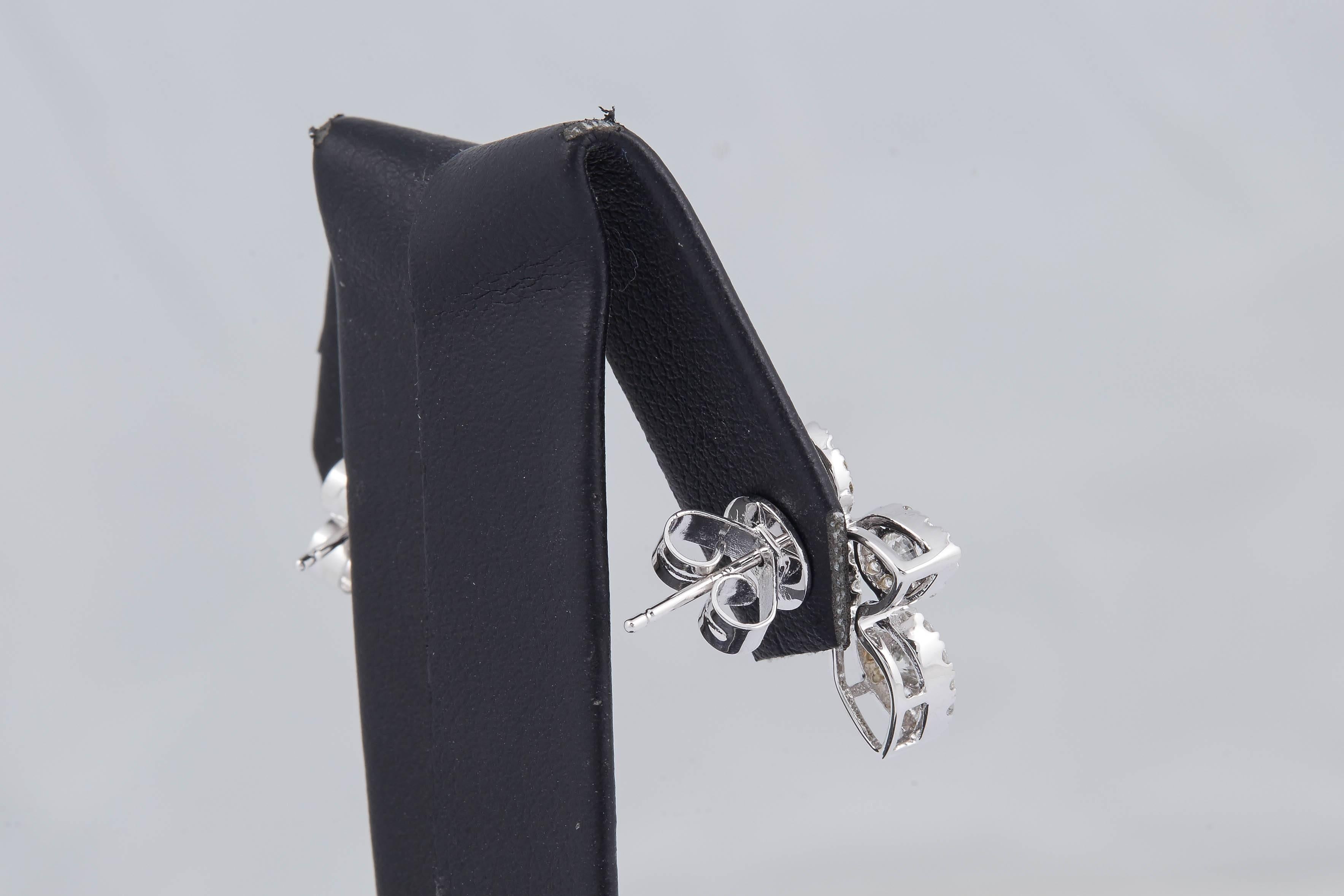 Women's Flower Leaves Diamonds Cluster Studs Earrings For Sale
