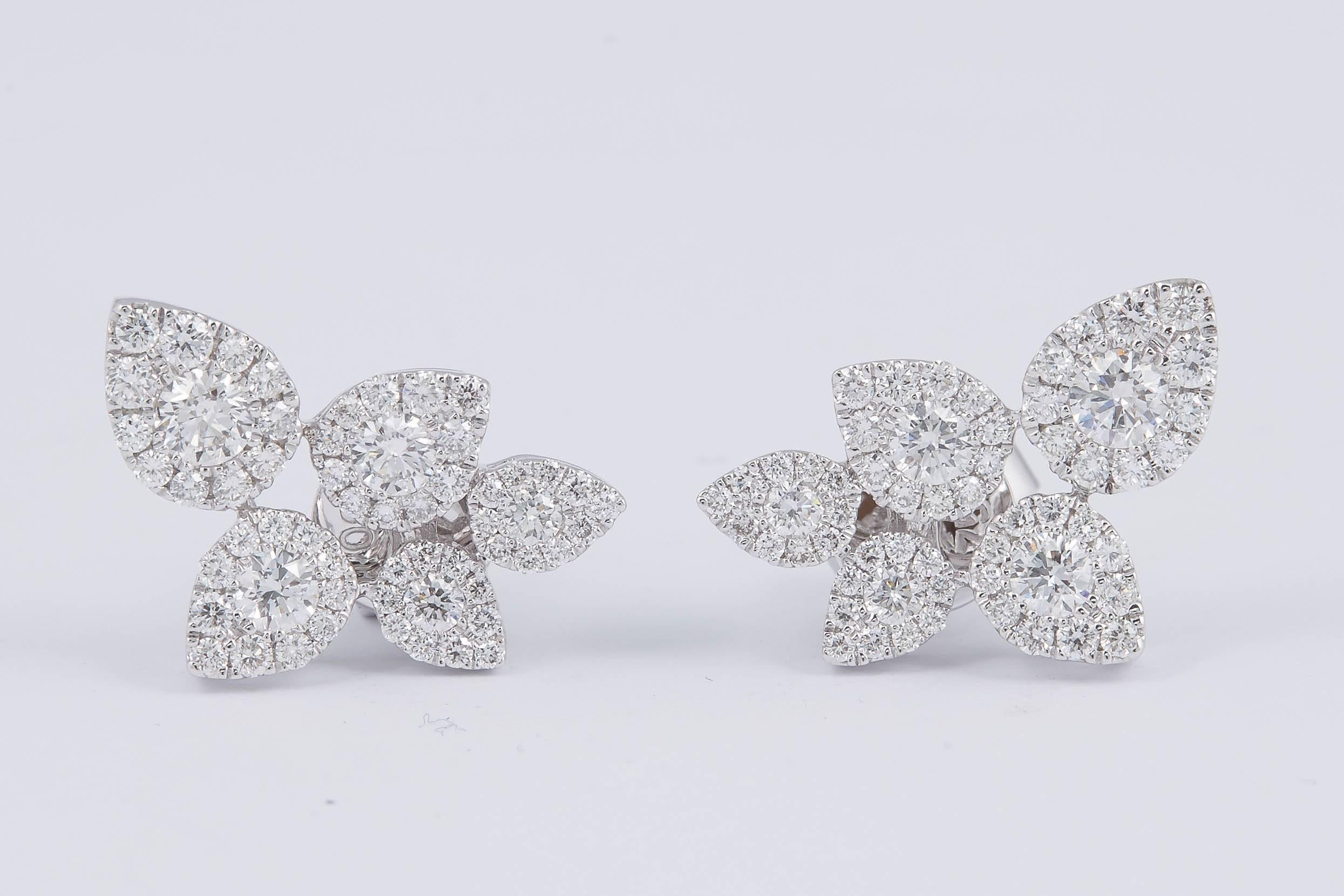 Flower Leaves Diamonds Cluster Studs Earrings For Sale 2