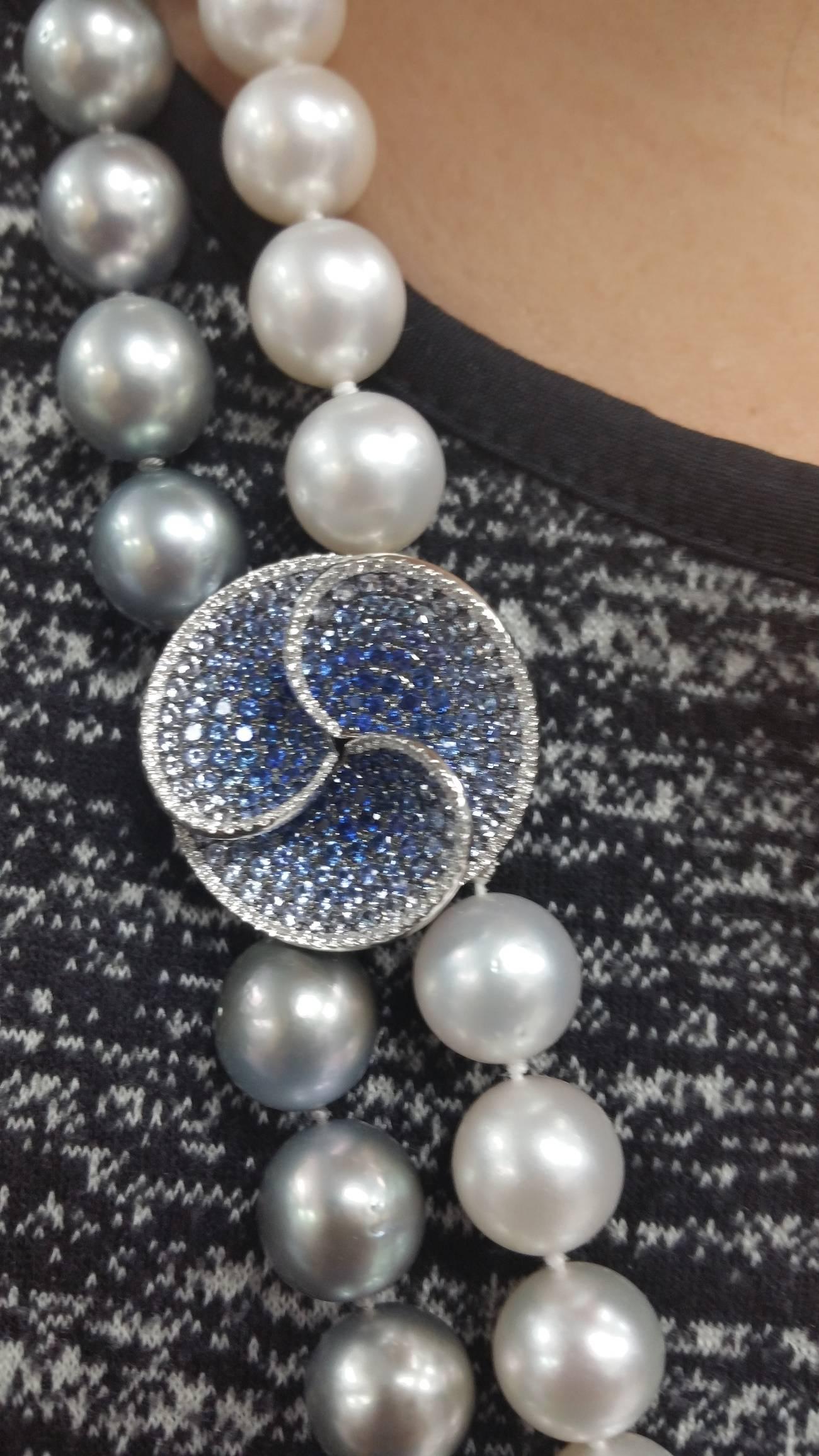 blue and white pearl necklace
