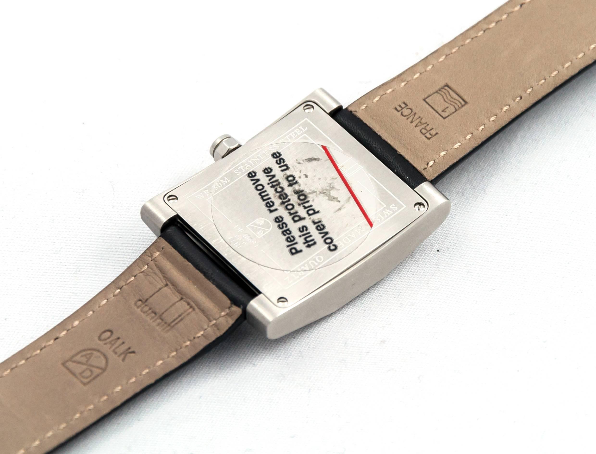  Montre-bracelet rectangulaire en acier inoxydable Dunhill Pour hommes 