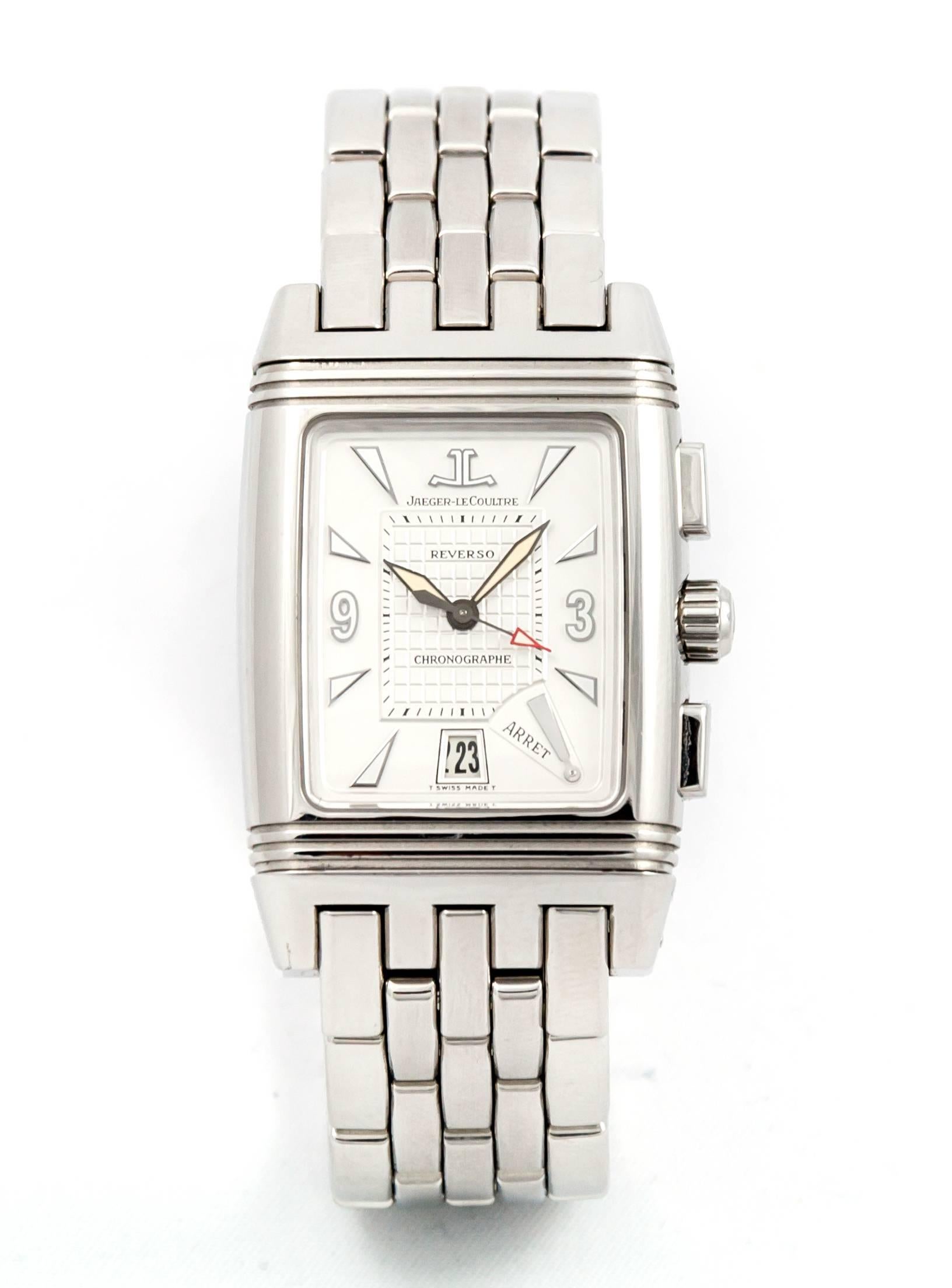 JAEGER LECOULTRE
Reverso Gran Sport chrono.
Steel / steel bracelet.
One face steel dial. Date 6H. Seconds central.
Recall time.
A chrono steel / black face.
Mechanical movement.
Warranty 1 year.