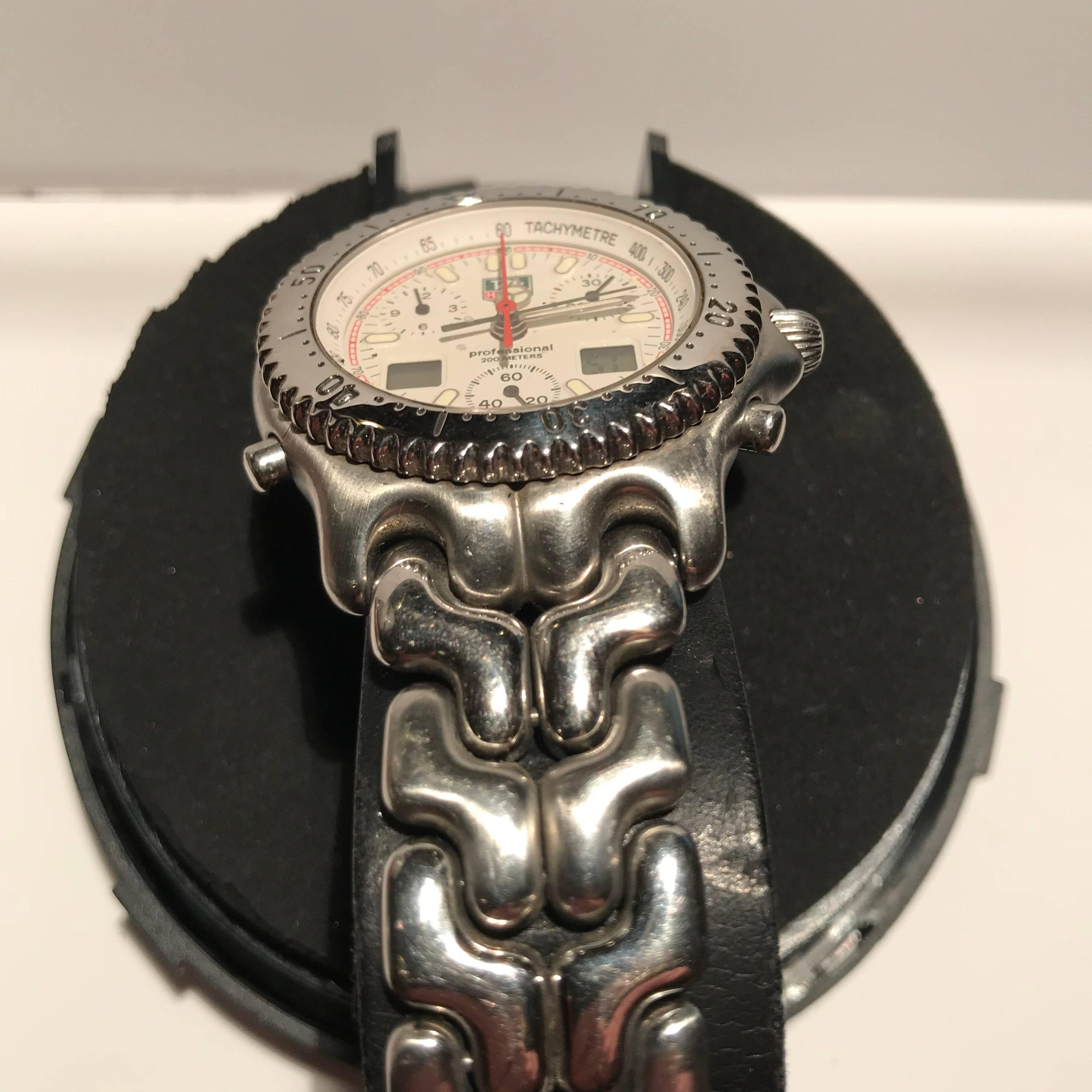 Tag Heuer Professional Chronograph Wristwatch In Excellent Condition In Saint Ouen, FR