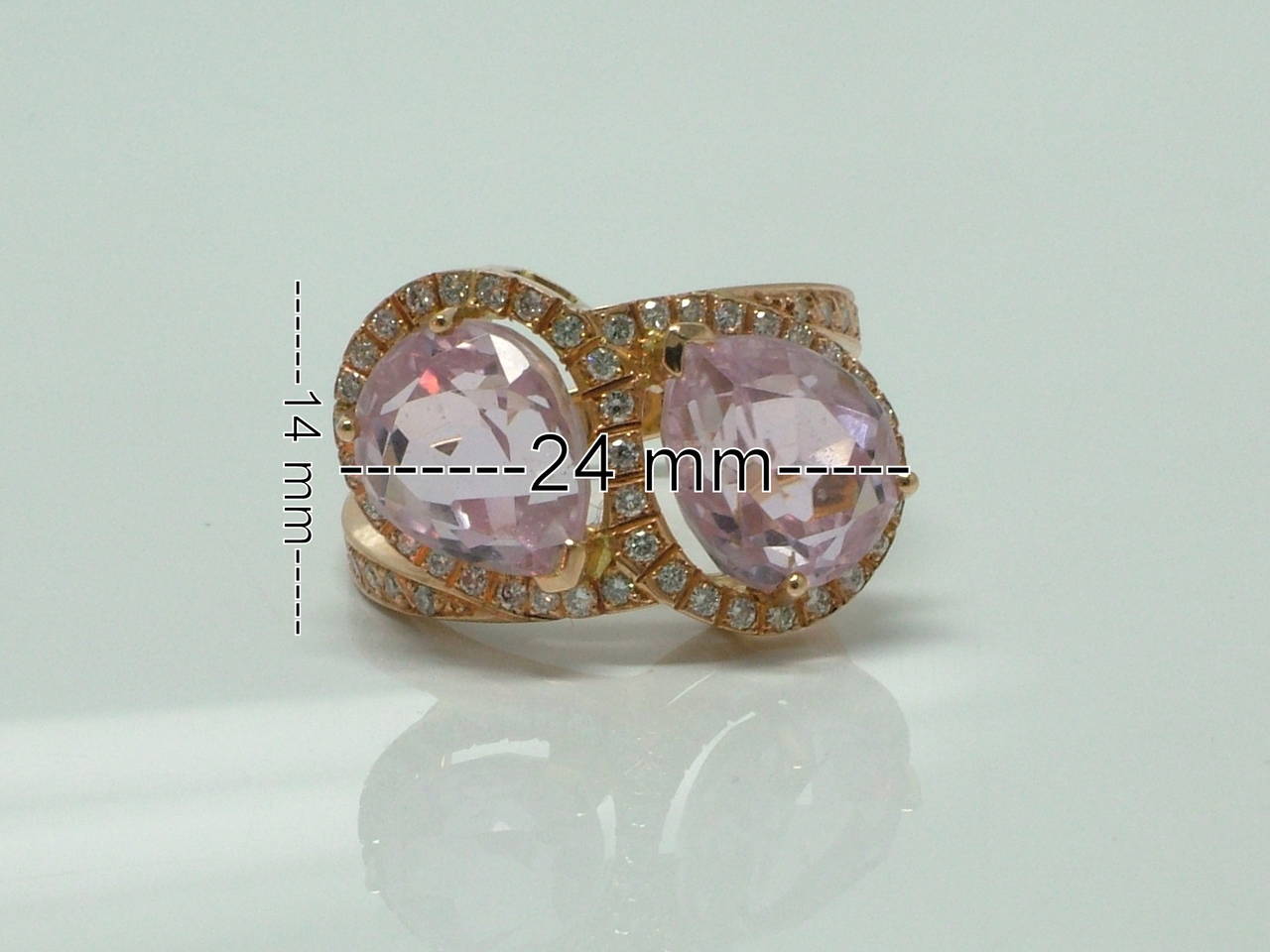 Women's Kunzite Diamond Gold Toi et Moi Ring For Sale