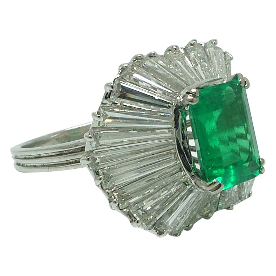 Certified 2.20 Carat Emerald-Cut Colombian Emerald Diamond Ballerina Ring For Sale