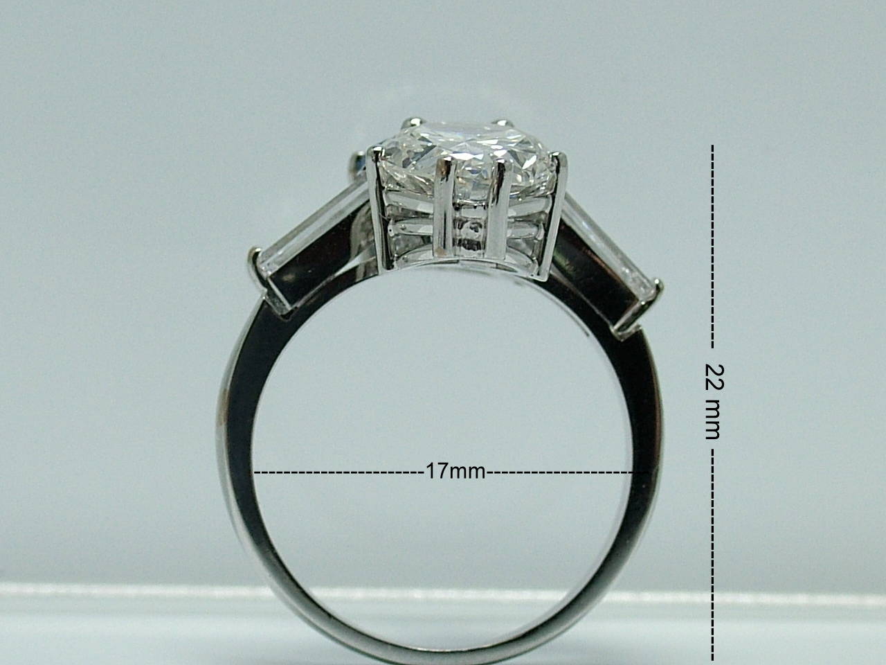Toi et Moi Sapphire Diamond Gold Engagement Ring For Sale 1