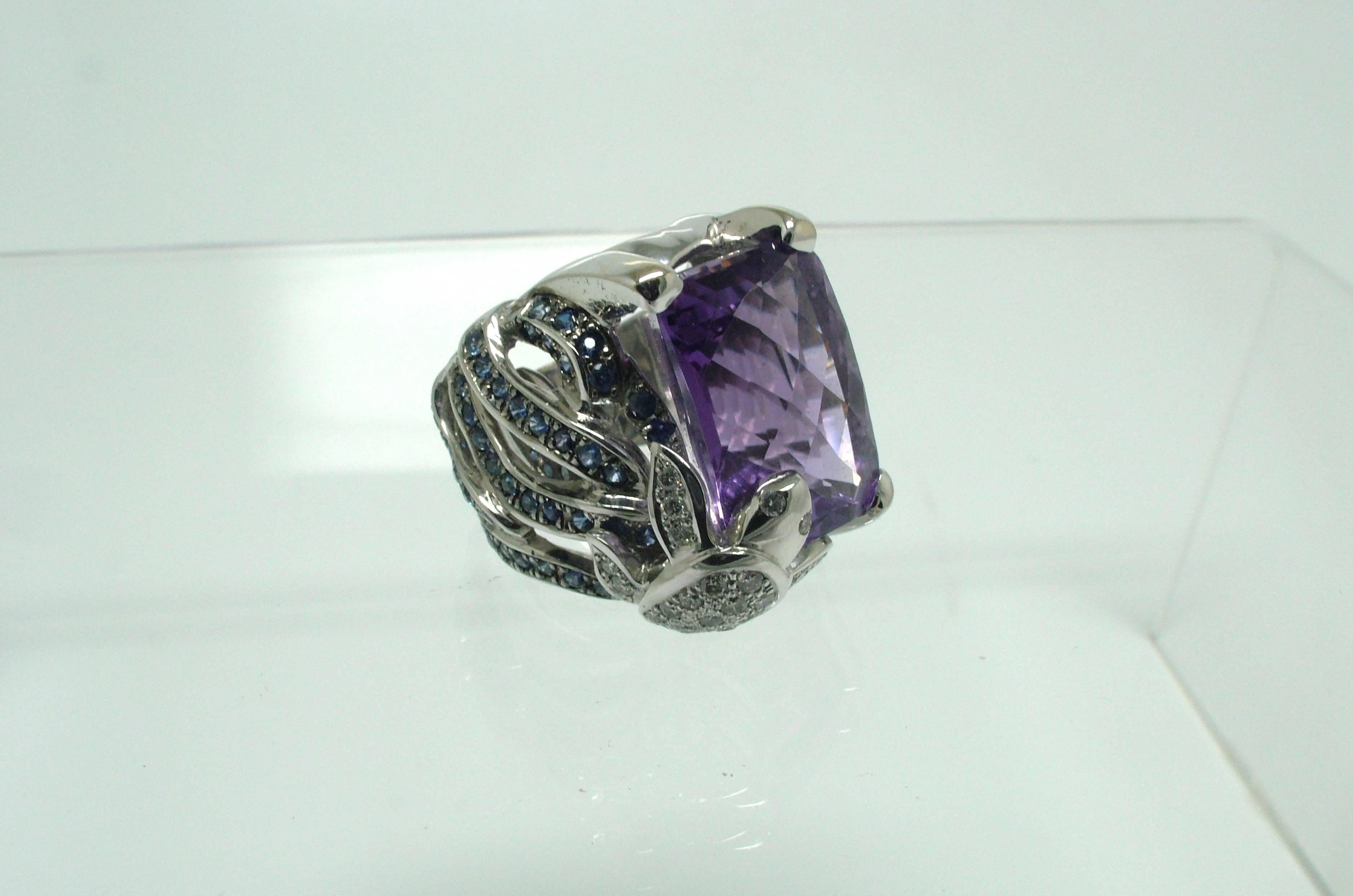 Round Cut Charming Amethyst Sapphire Gold Turtle Ring For Sale