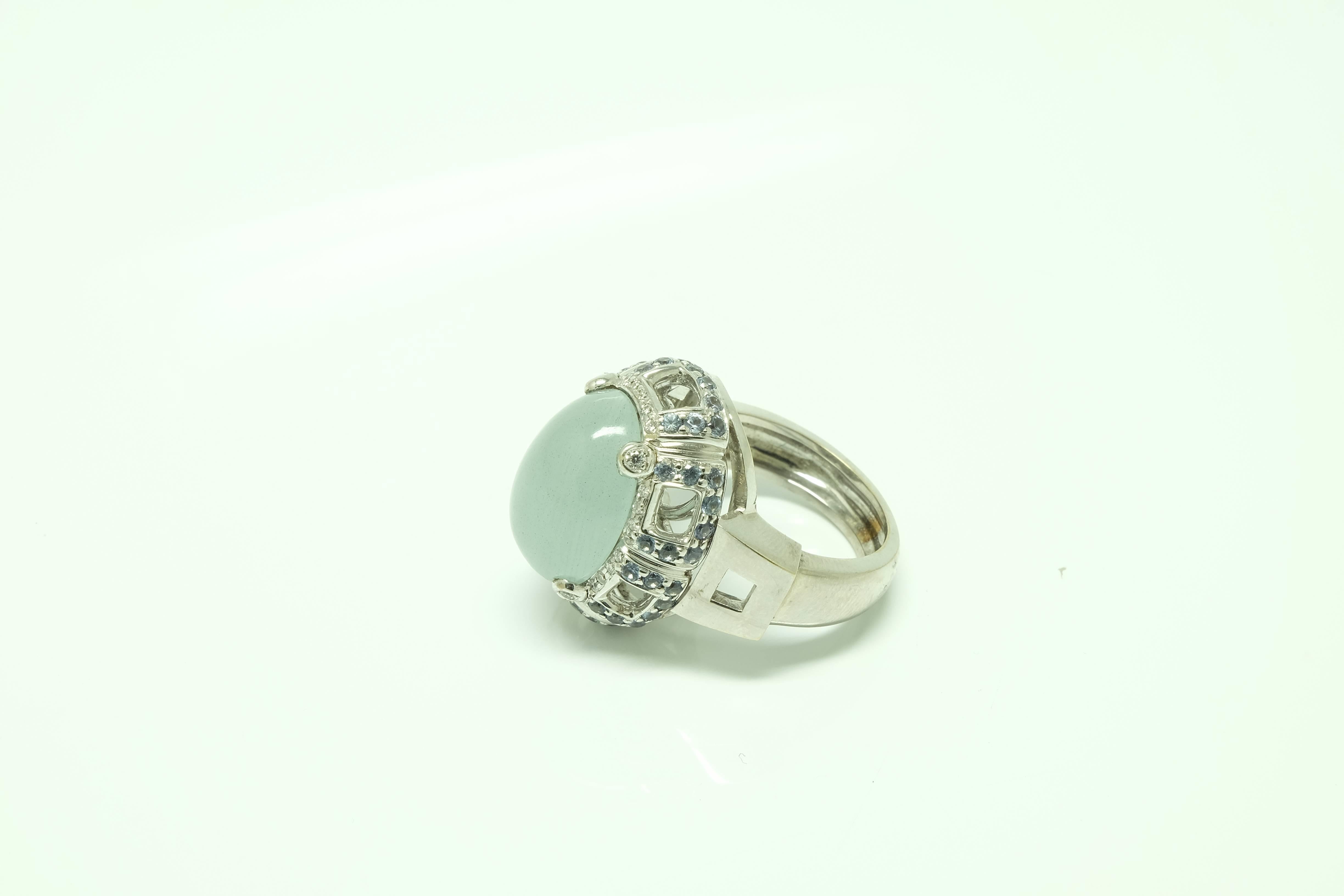 Contemporary Aquamarine Sapphire Diamond White Gold Cocktail Ring For Sale
